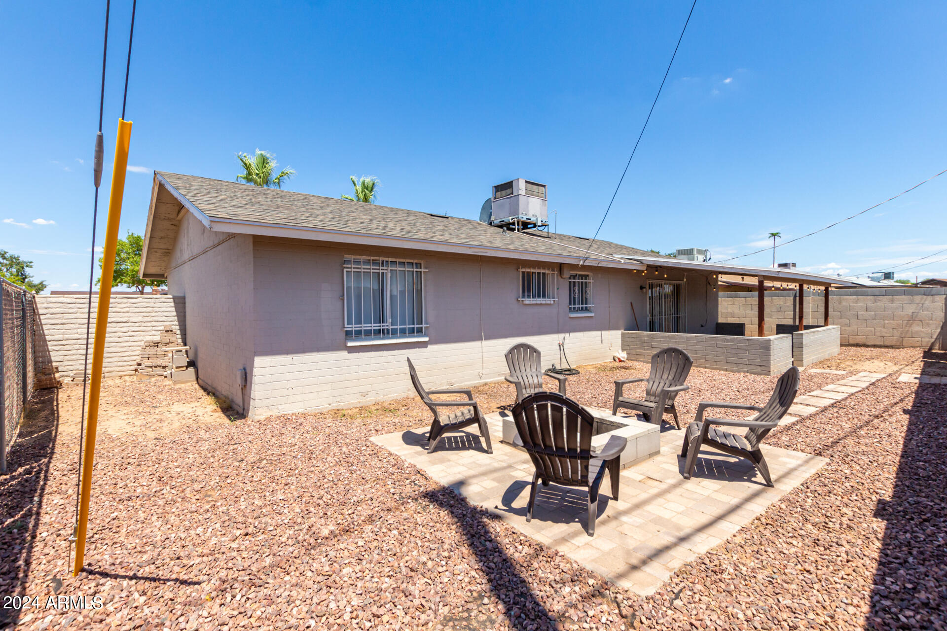 2053 W HIDALGO Avenue