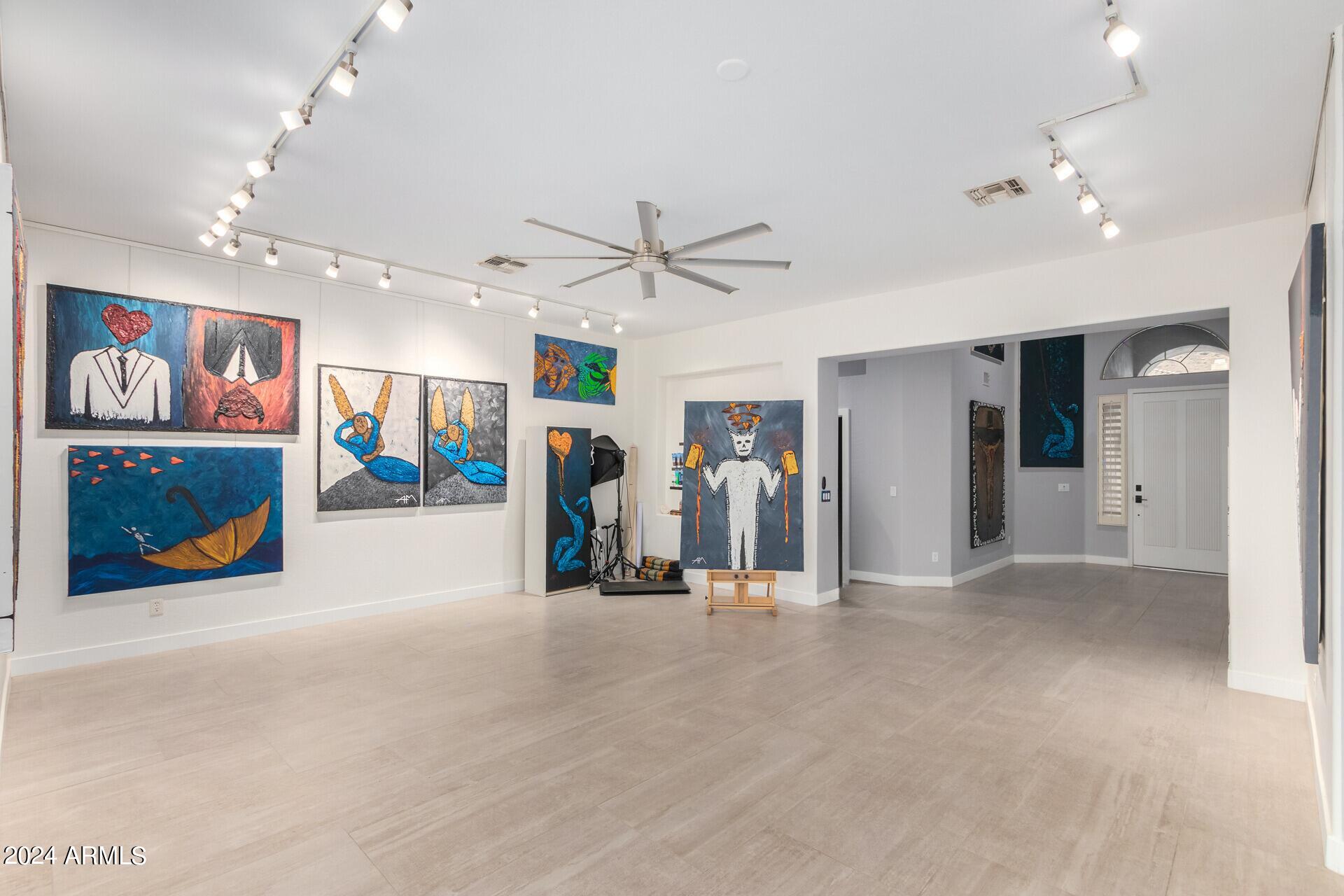265 W MOUNTAIN SKY Avenue