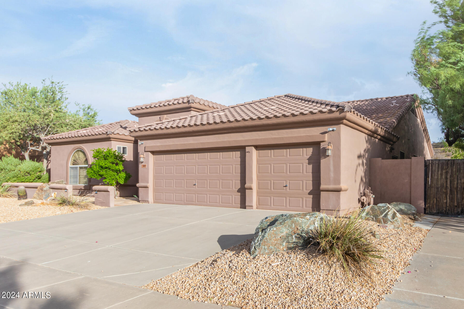265 W MOUNTAIN SKY Avenue