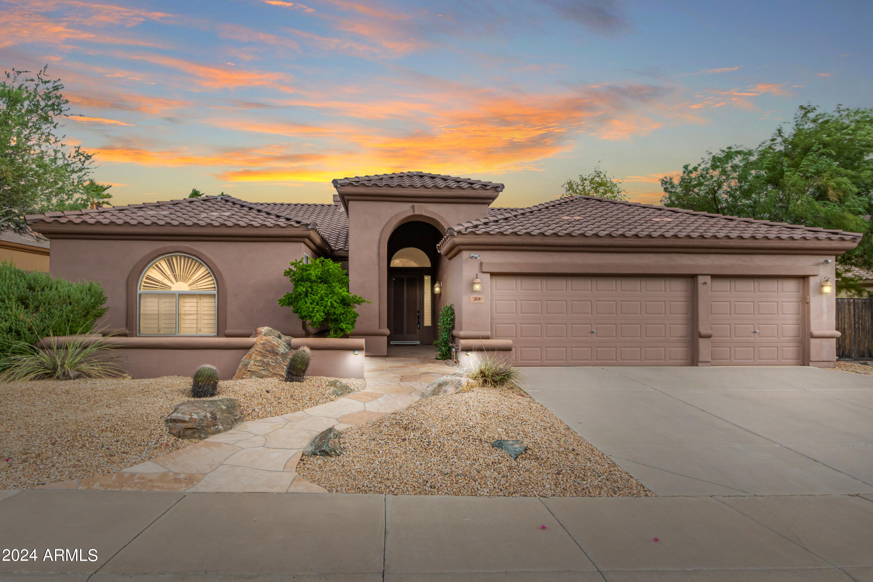 265 W MOUNTAIN SKY Avenue
