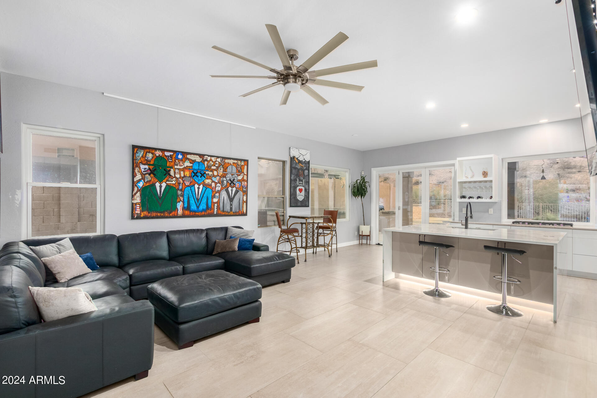 265 W MOUNTAIN SKY Avenue