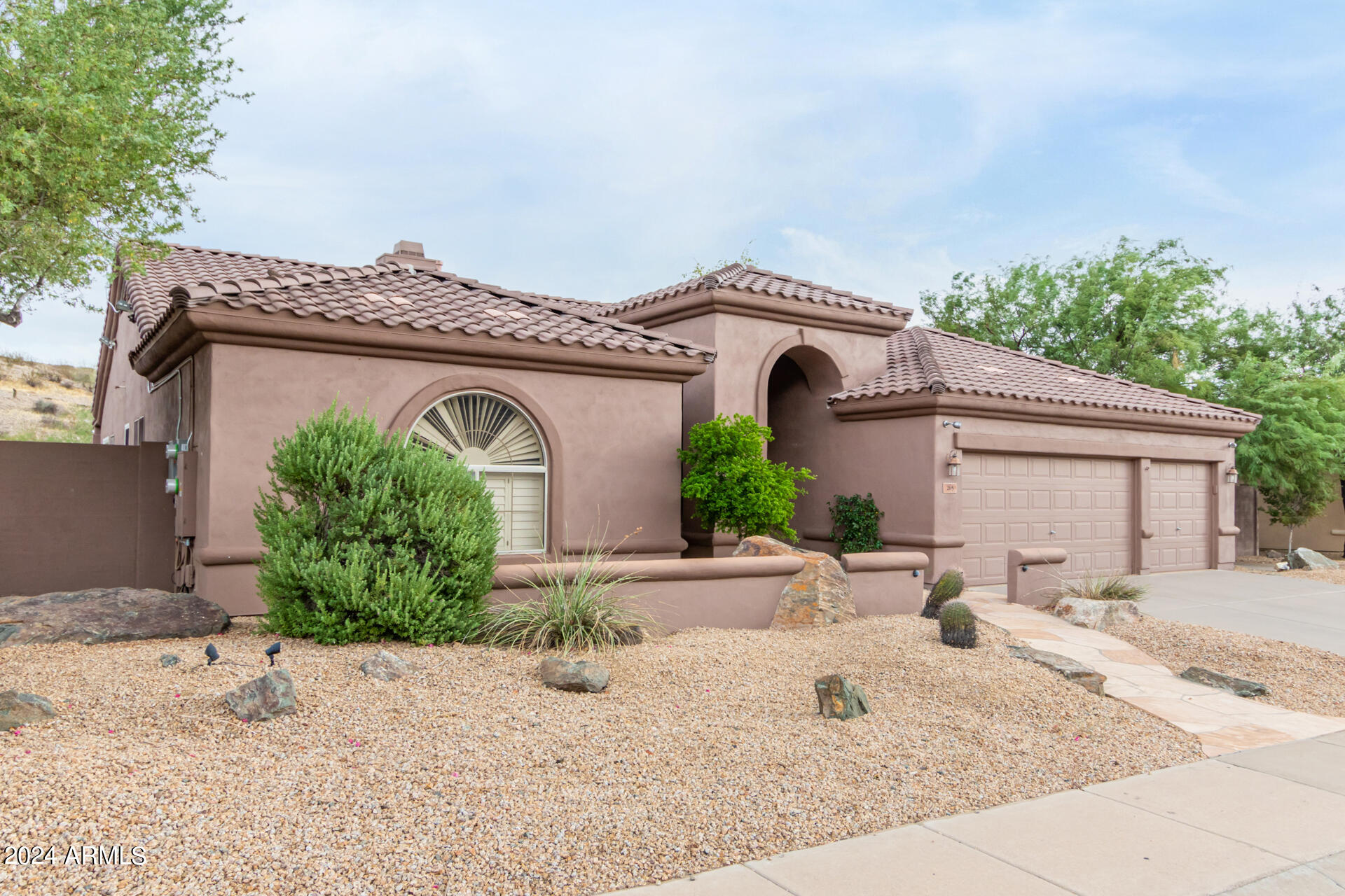 265 W MOUNTAIN SKY Avenue