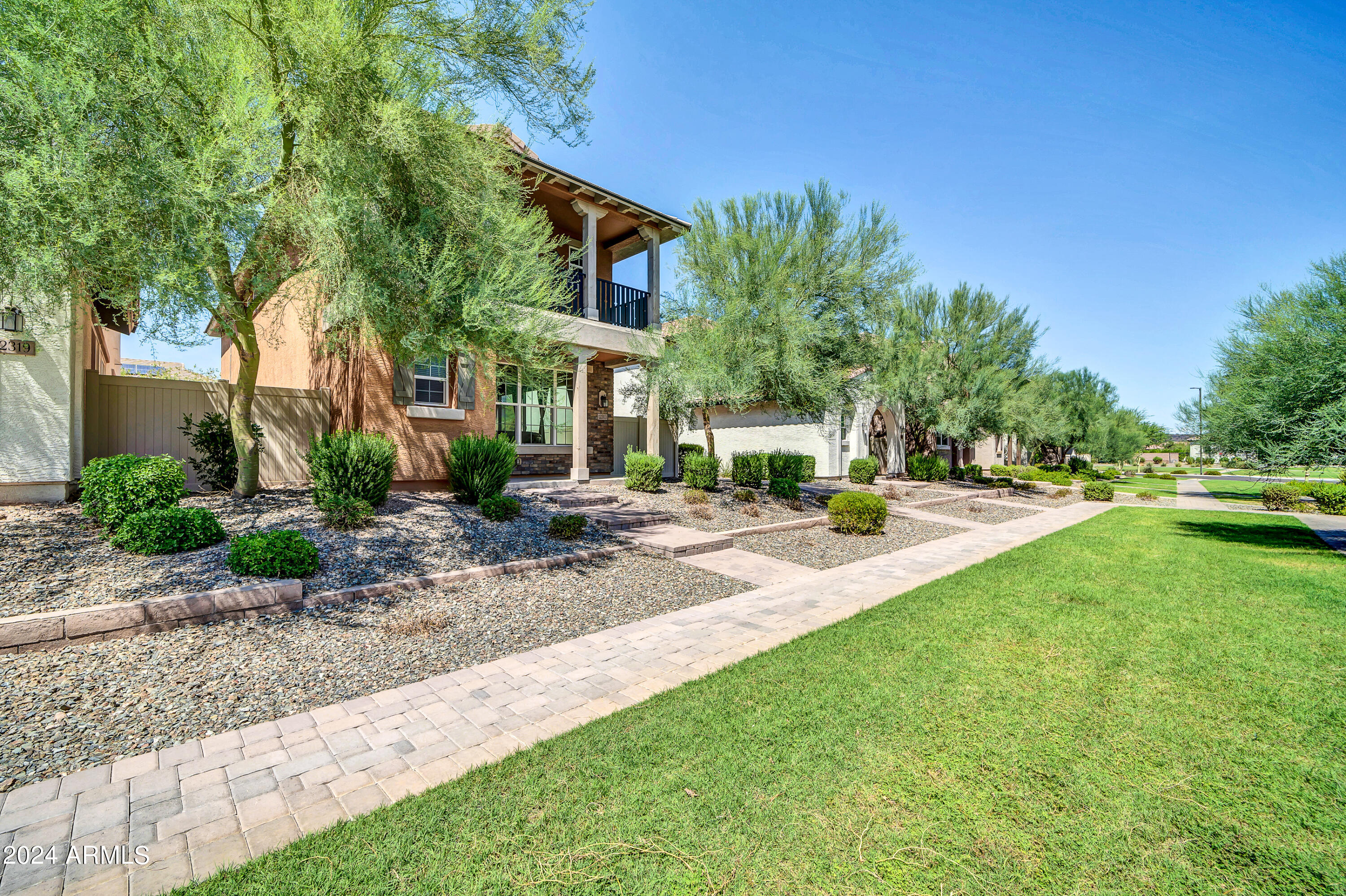 12313 W ESSIG Way