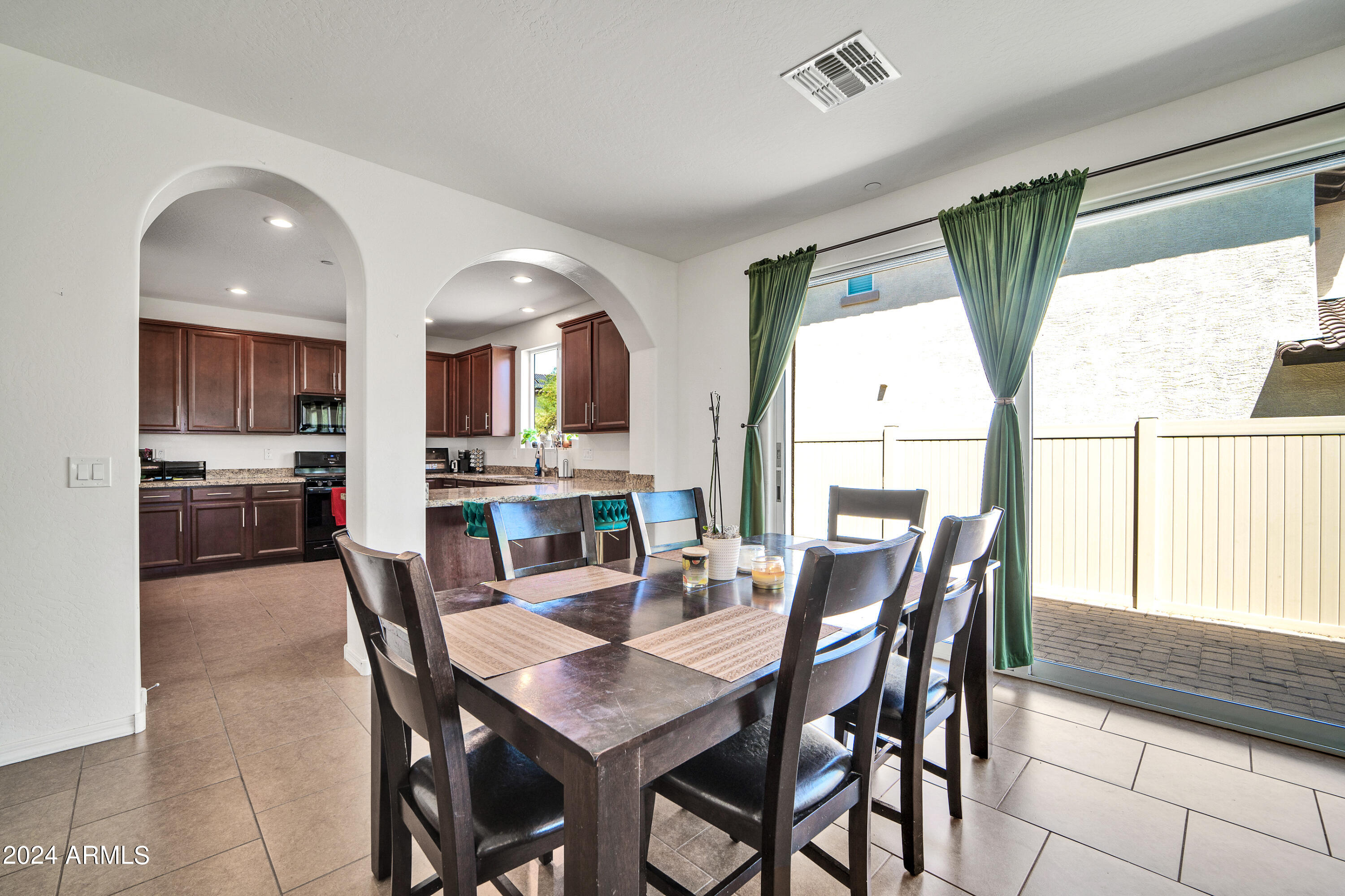 12313 W ESSIG Way