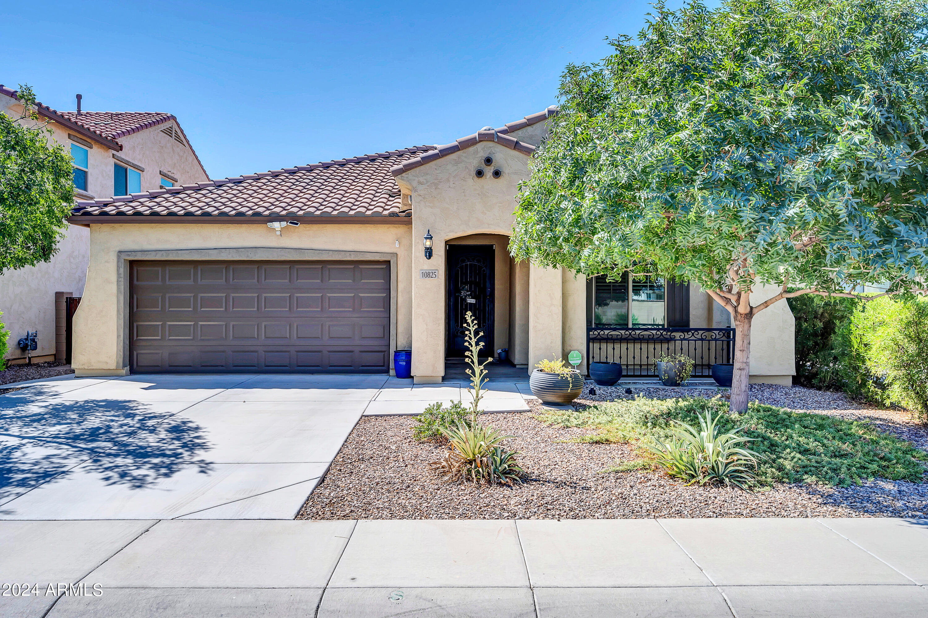 10825 E TRIPOLI Avenue