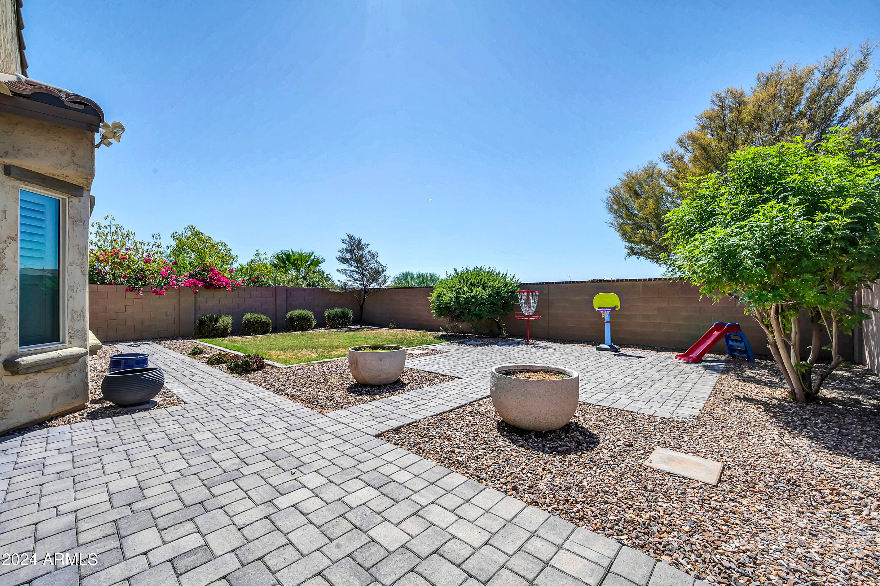 10825 E TRIPOLI Avenue