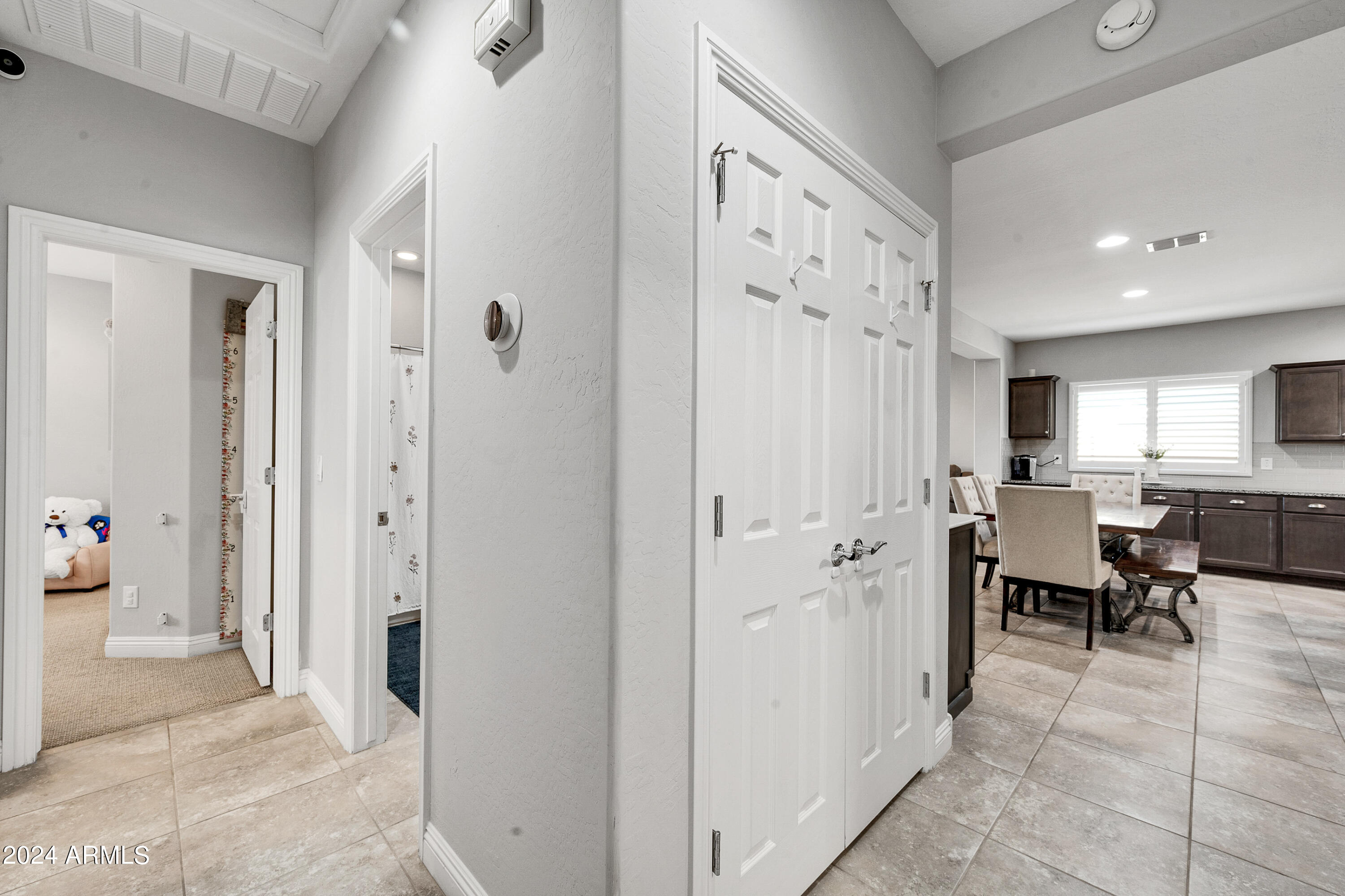 10825 E TRIPOLI Avenue