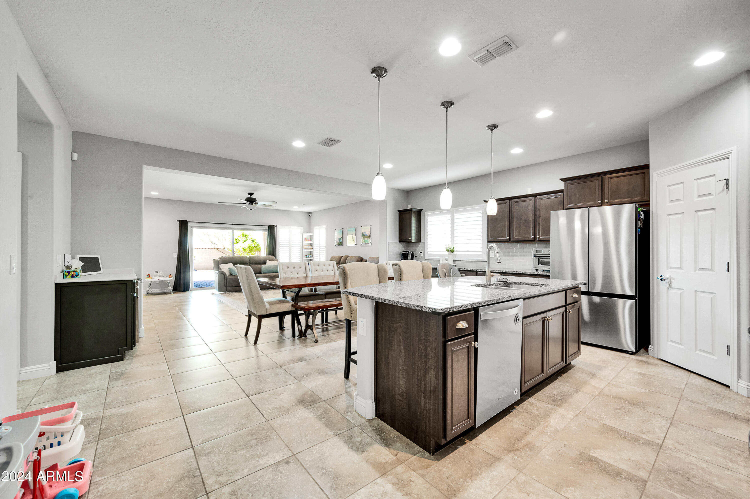 10825 E TRIPOLI Avenue