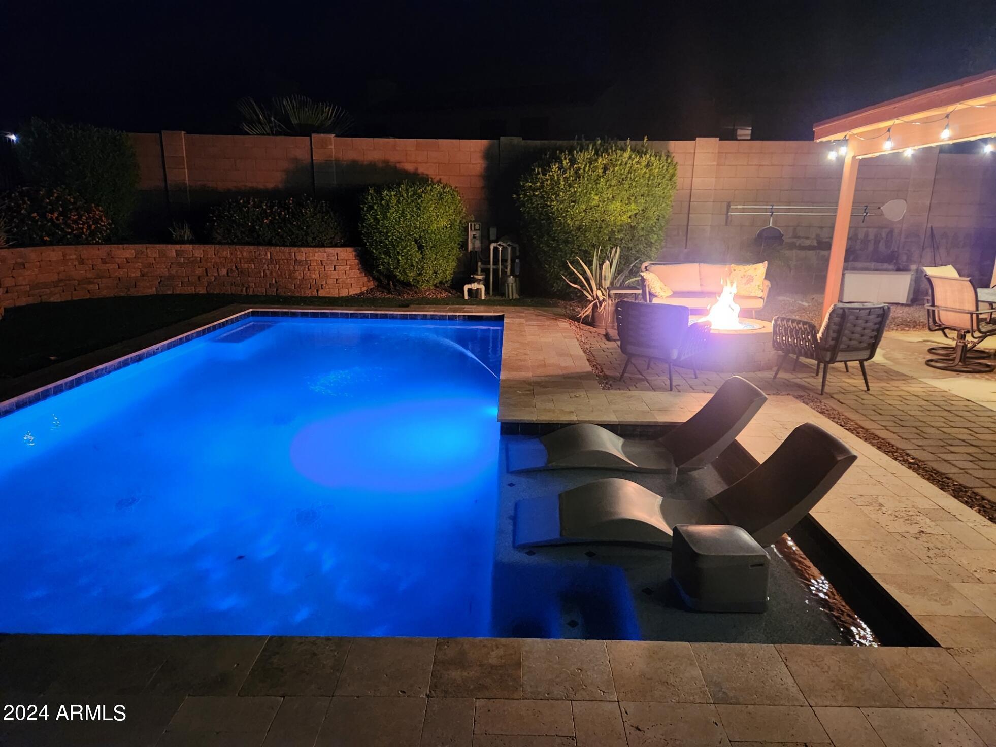 2112 E CIELO GRANDE Avenue