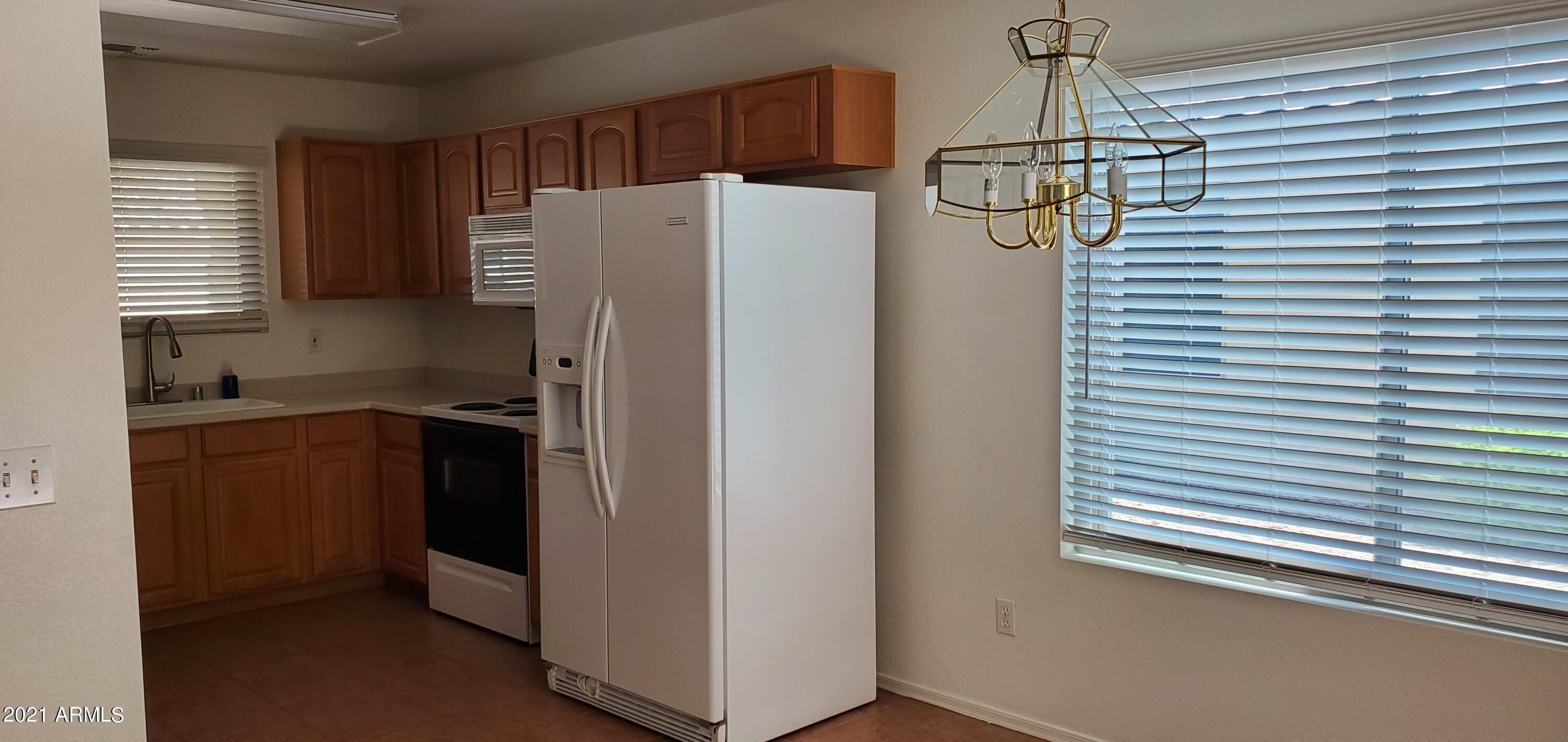 2311 E PEACH TREE Drive