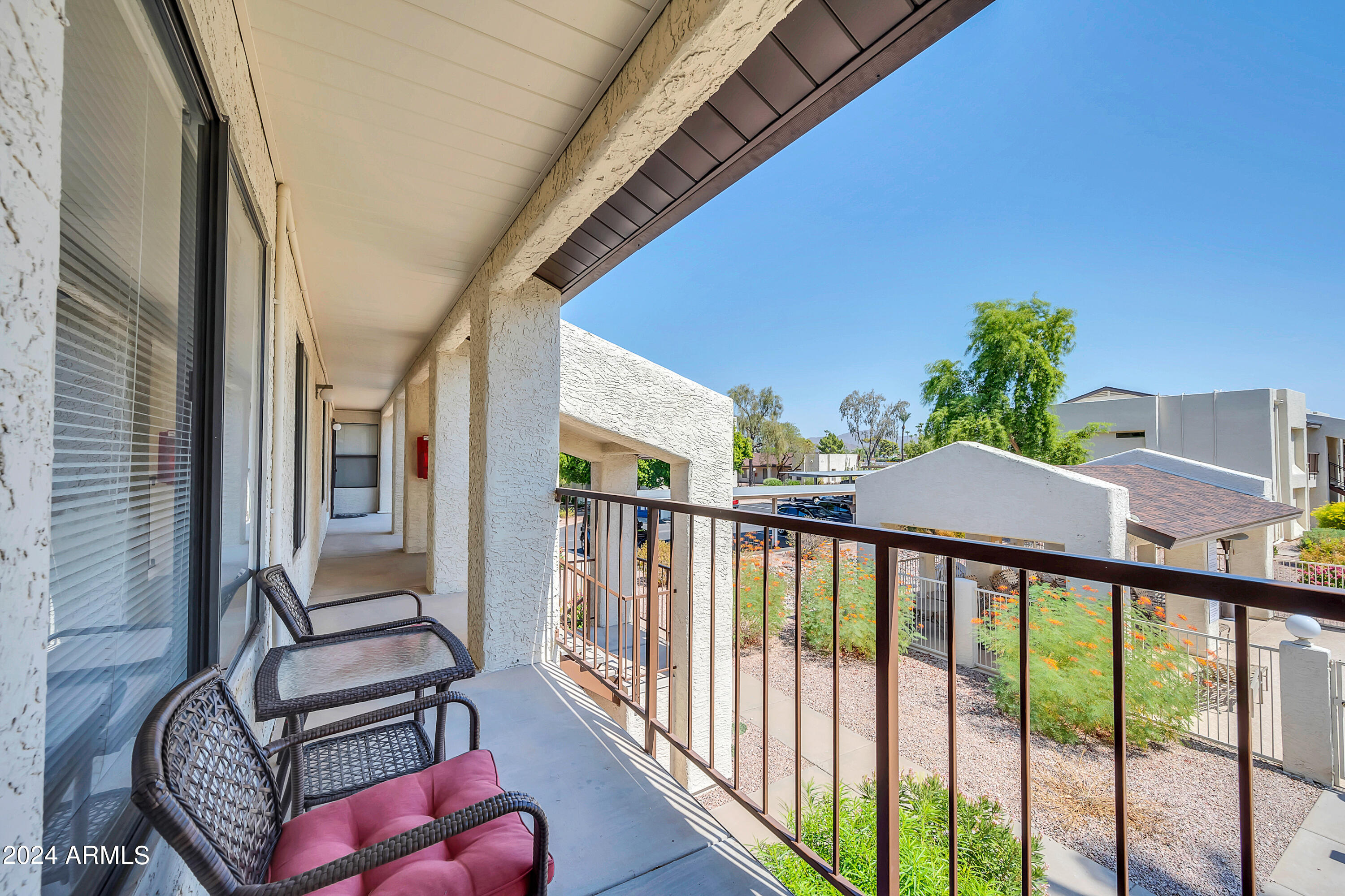 5518 E LINDSTROM Lane # 2022