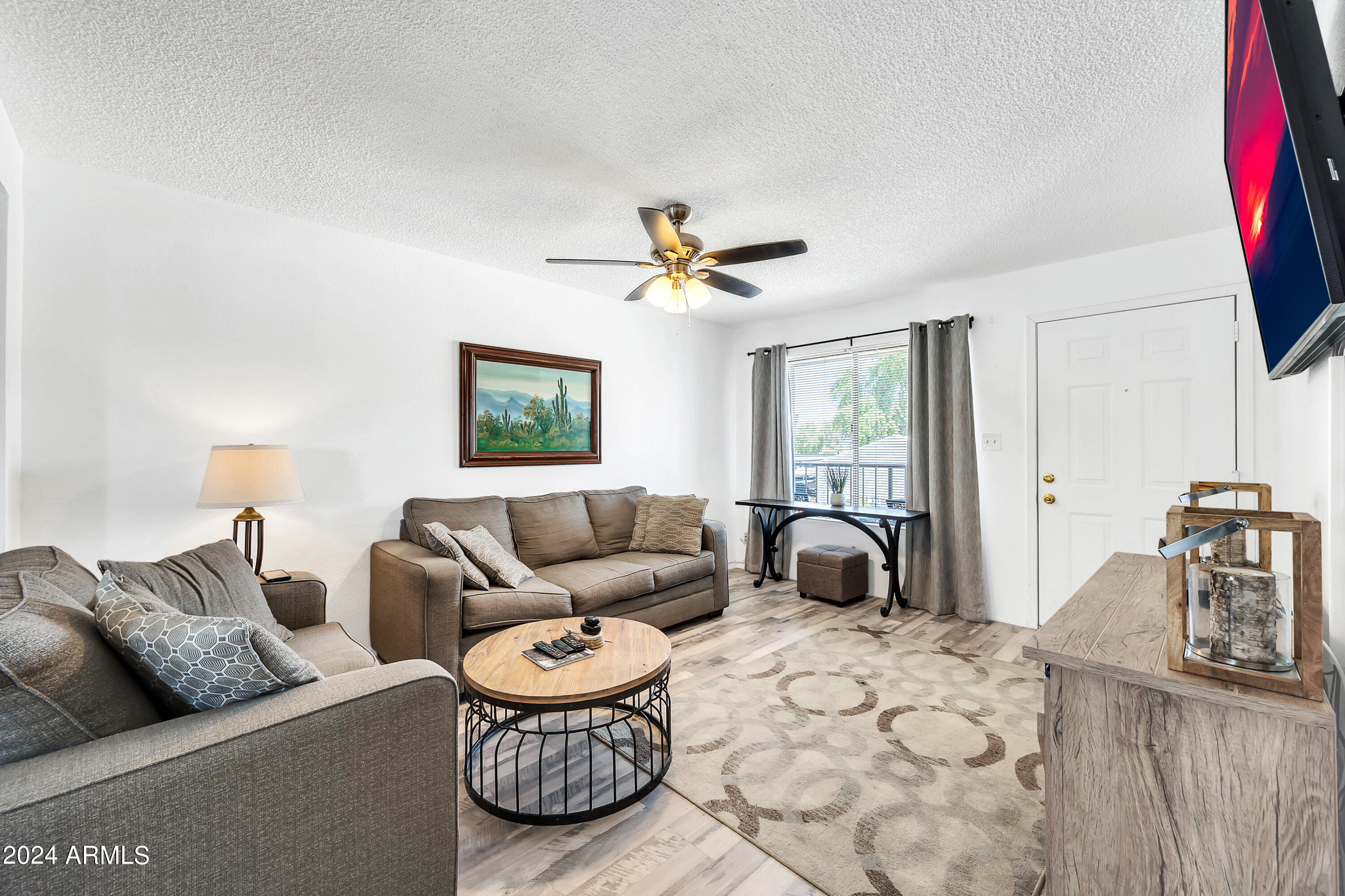 5518 E LINDSTROM Lane # 2022