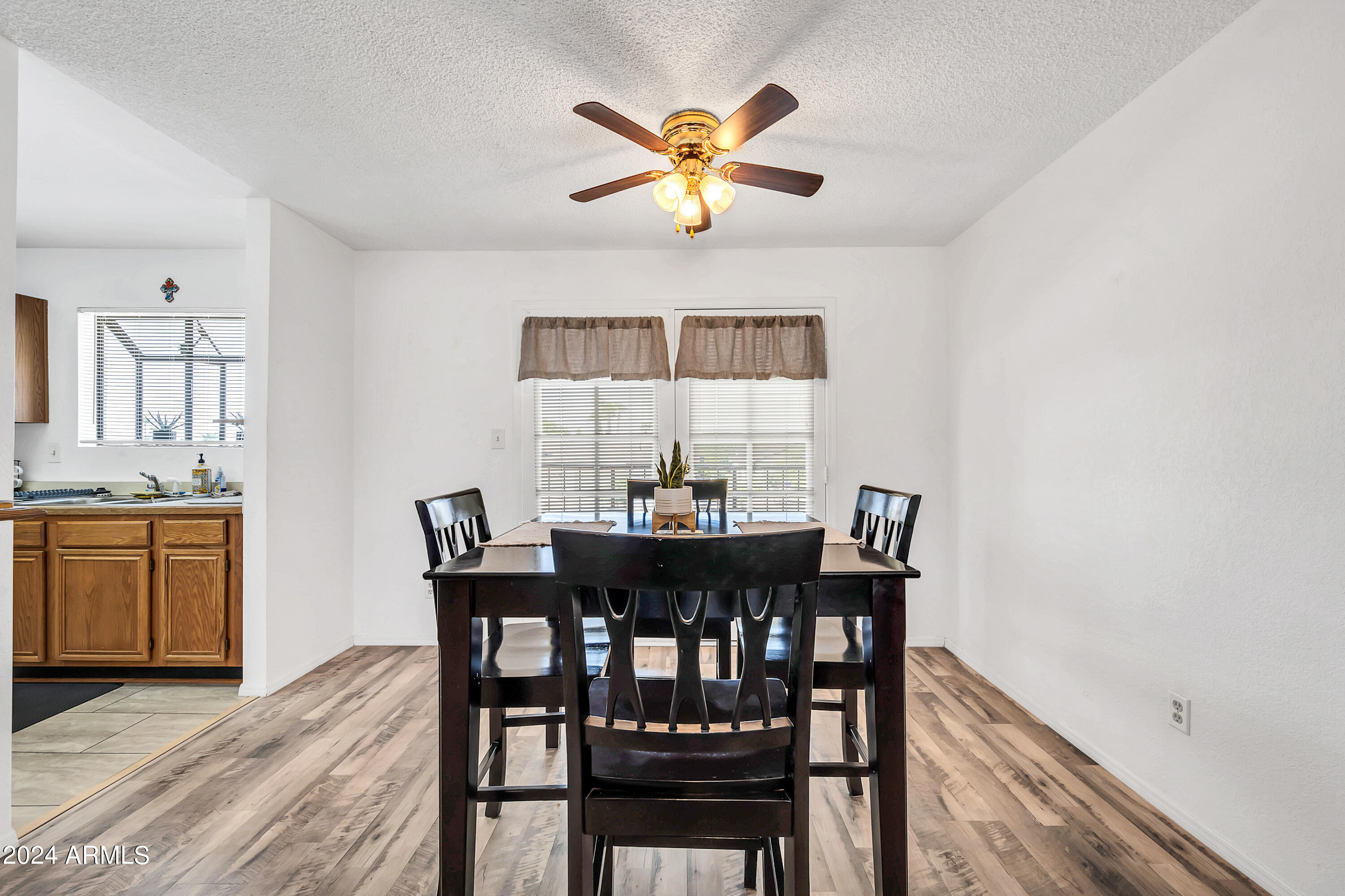 5518 E LINDSTROM Lane # 2022