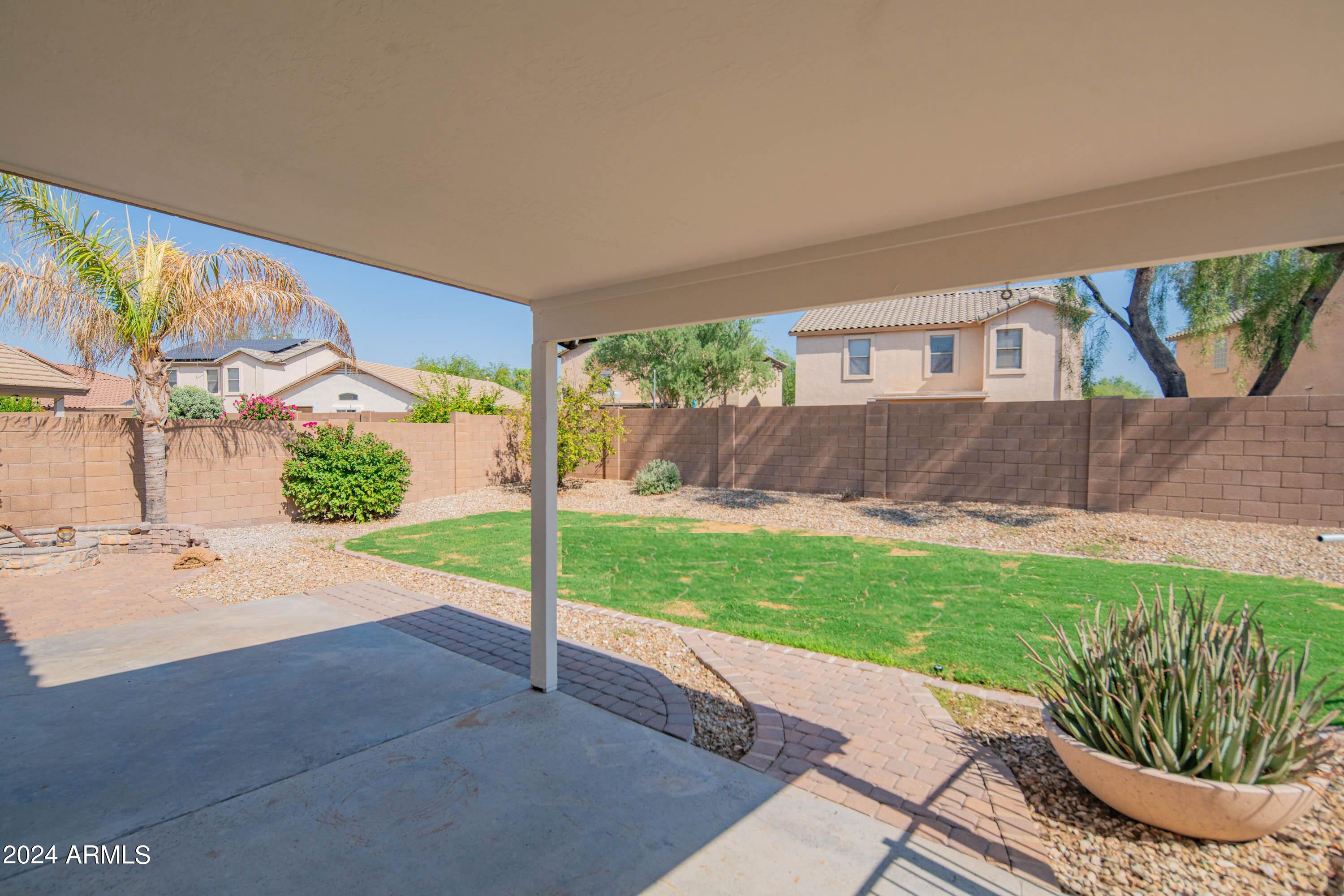 2508 W RUNNING DEER Trail