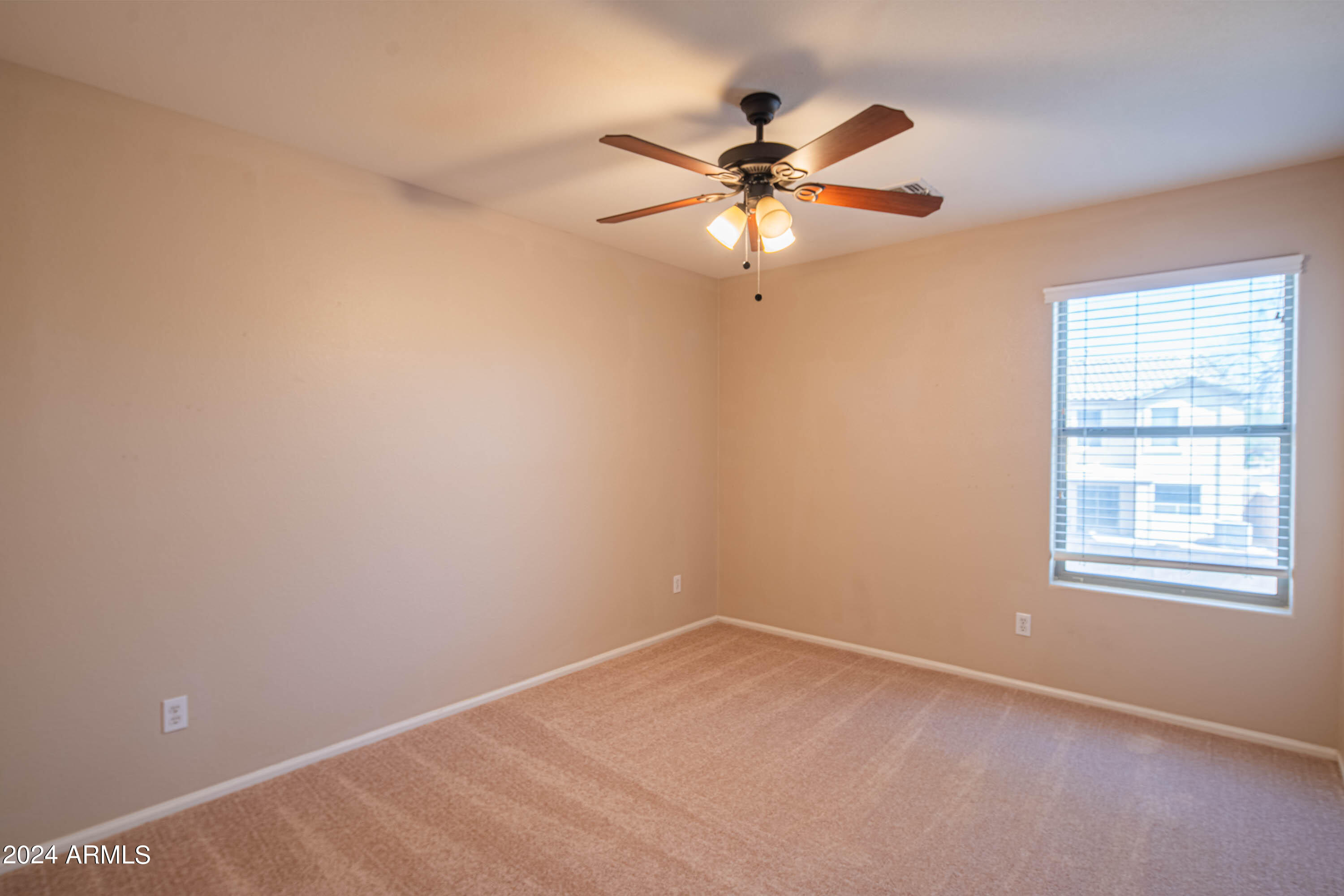 2508 W RUNNING DEER Trail