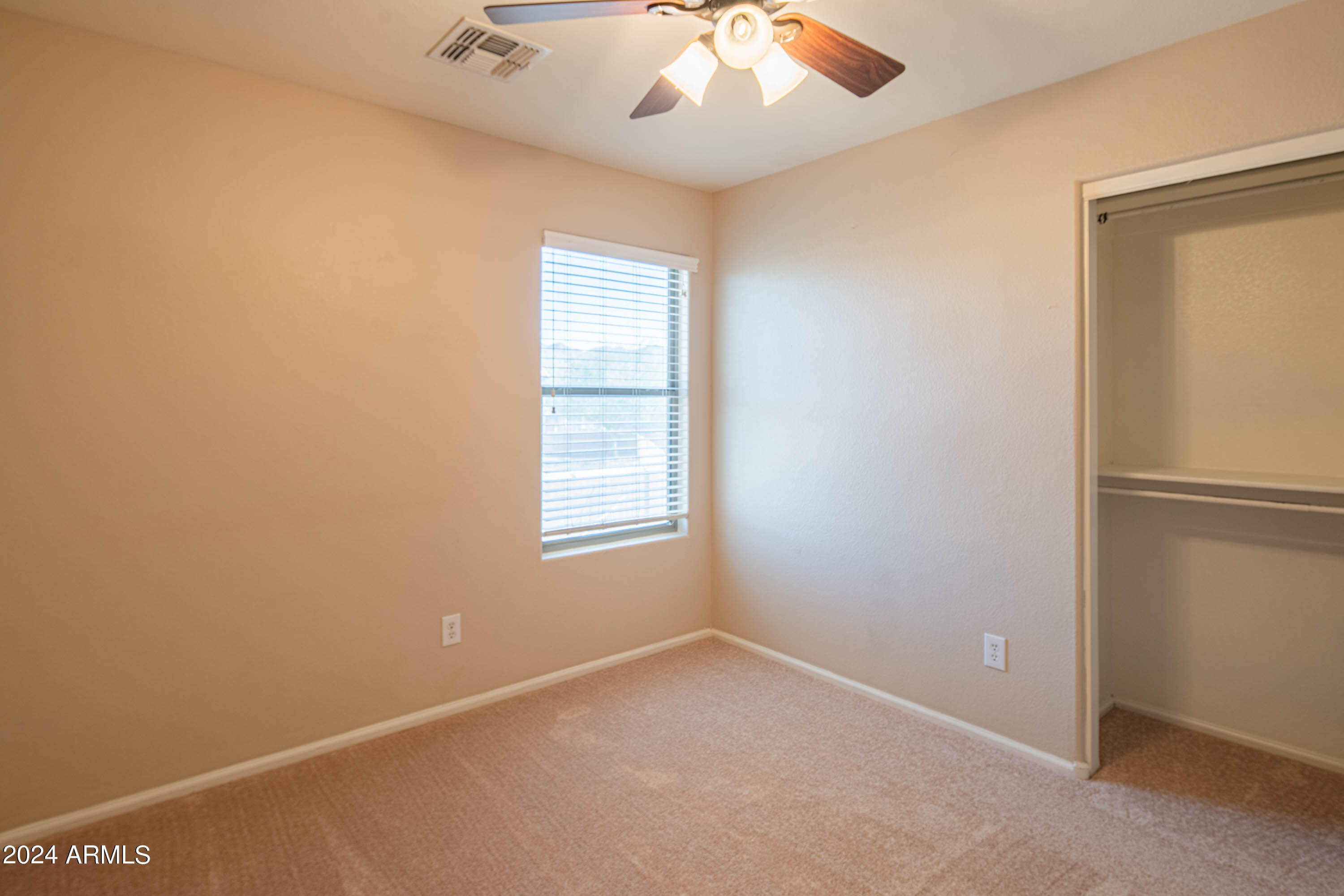 2508 W RUNNING DEER Trail