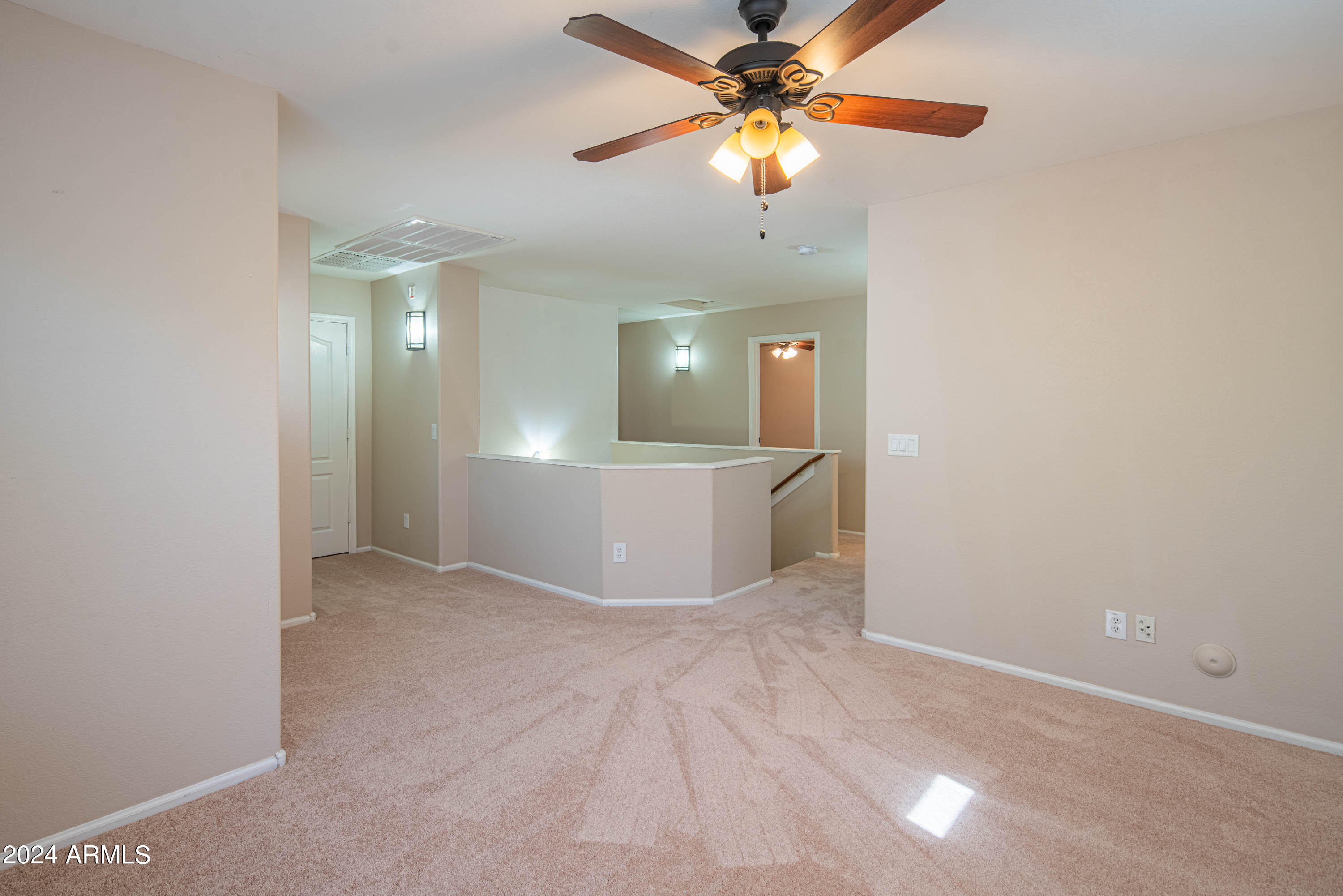 2508 W RUNNING DEER Trail