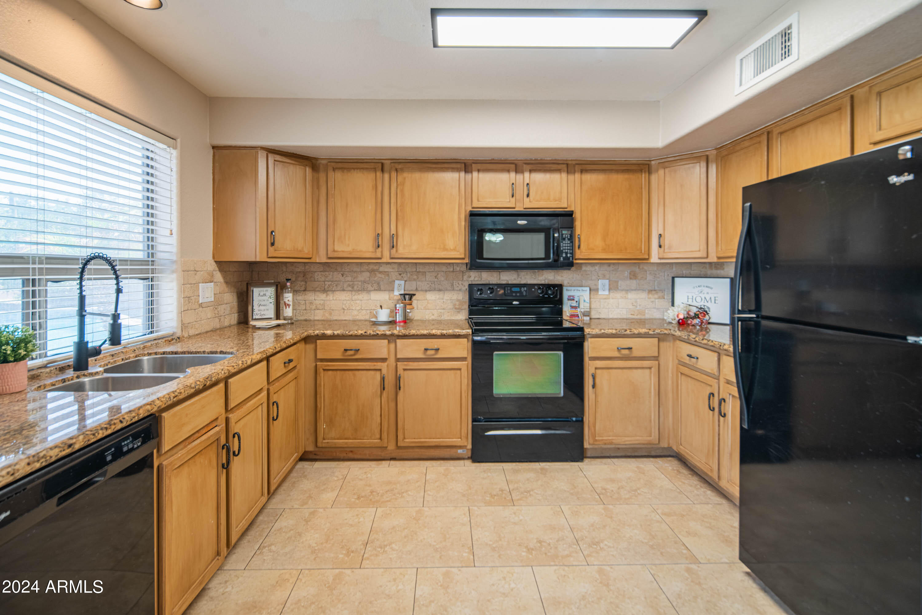 2508 W RUNNING DEER Trail