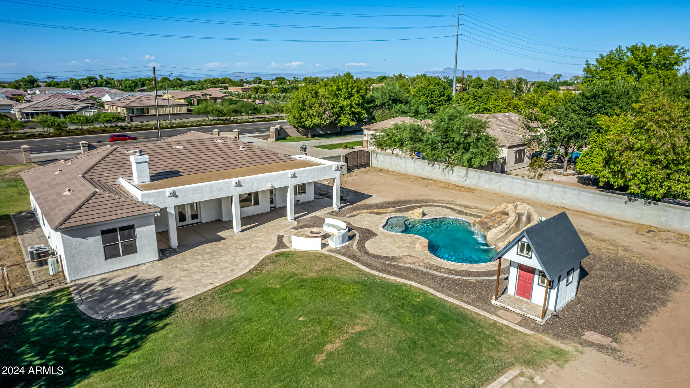2565 E QUEEN CREEK Road