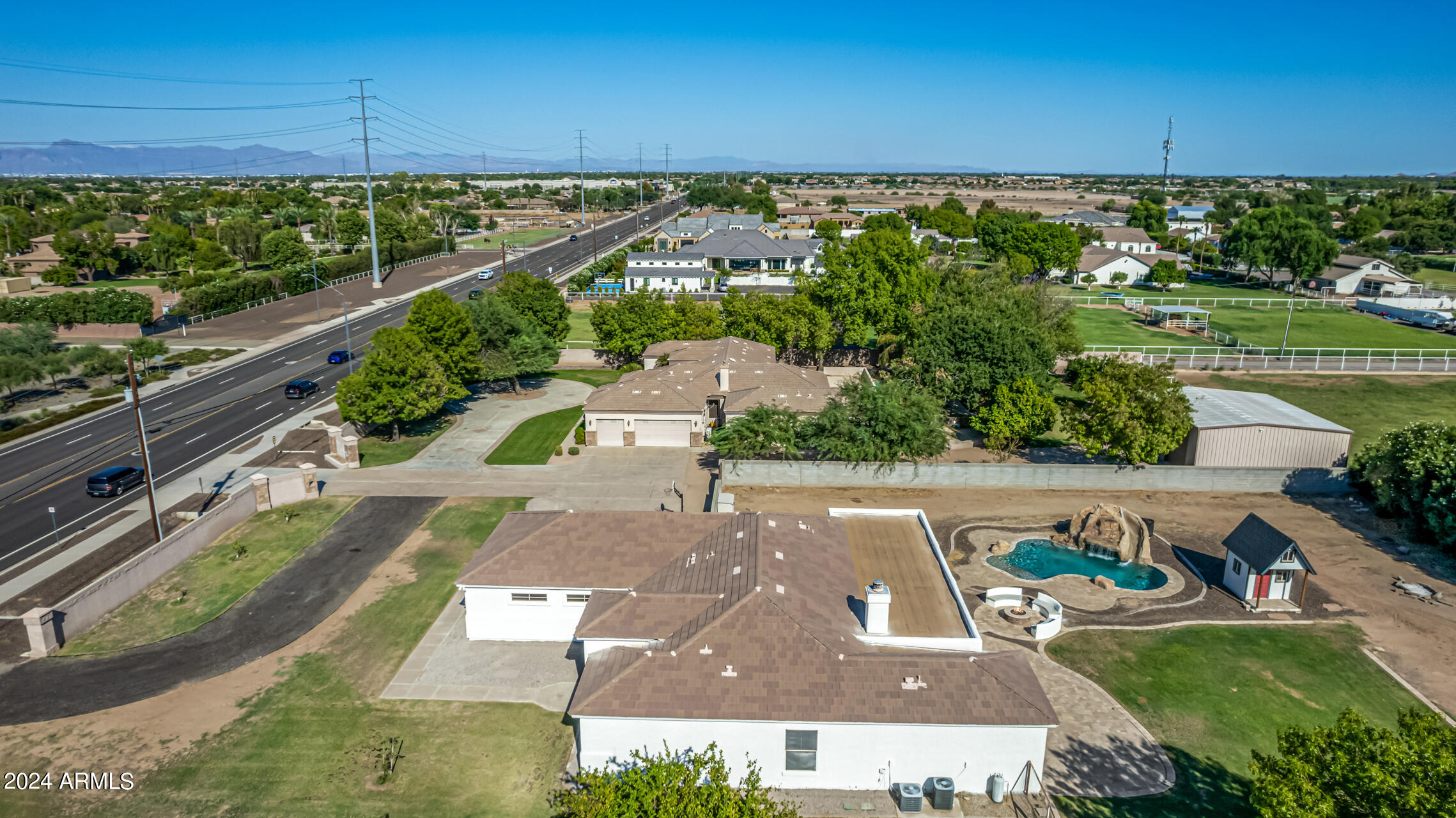 2565 E QUEEN CREEK Road