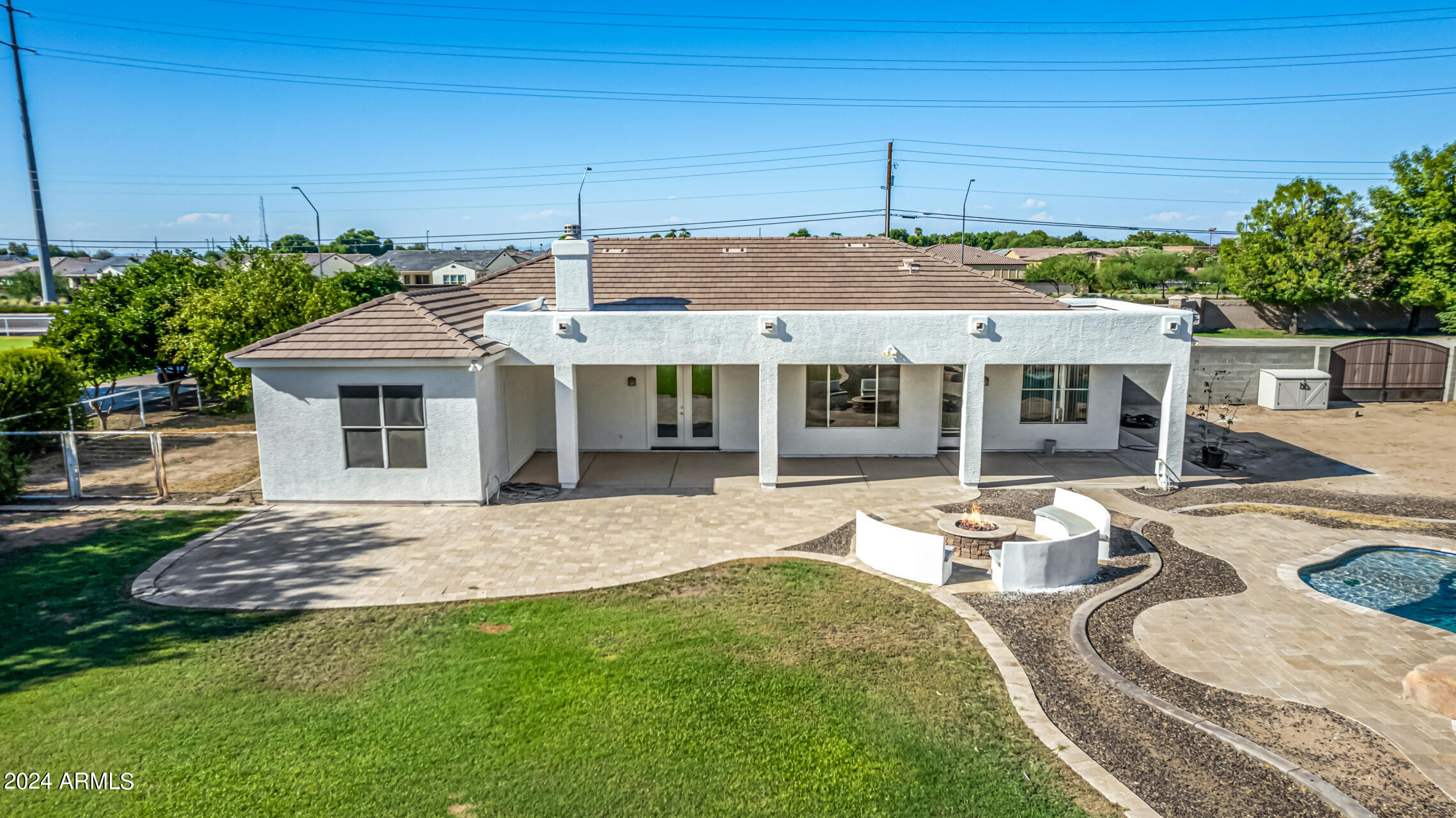 2565 E QUEEN CREEK Road