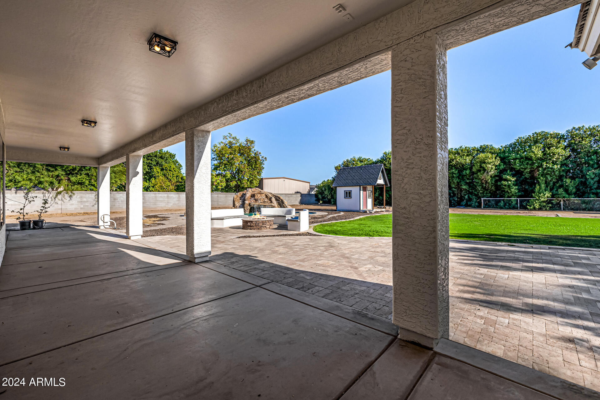 2565 E QUEEN CREEK Road