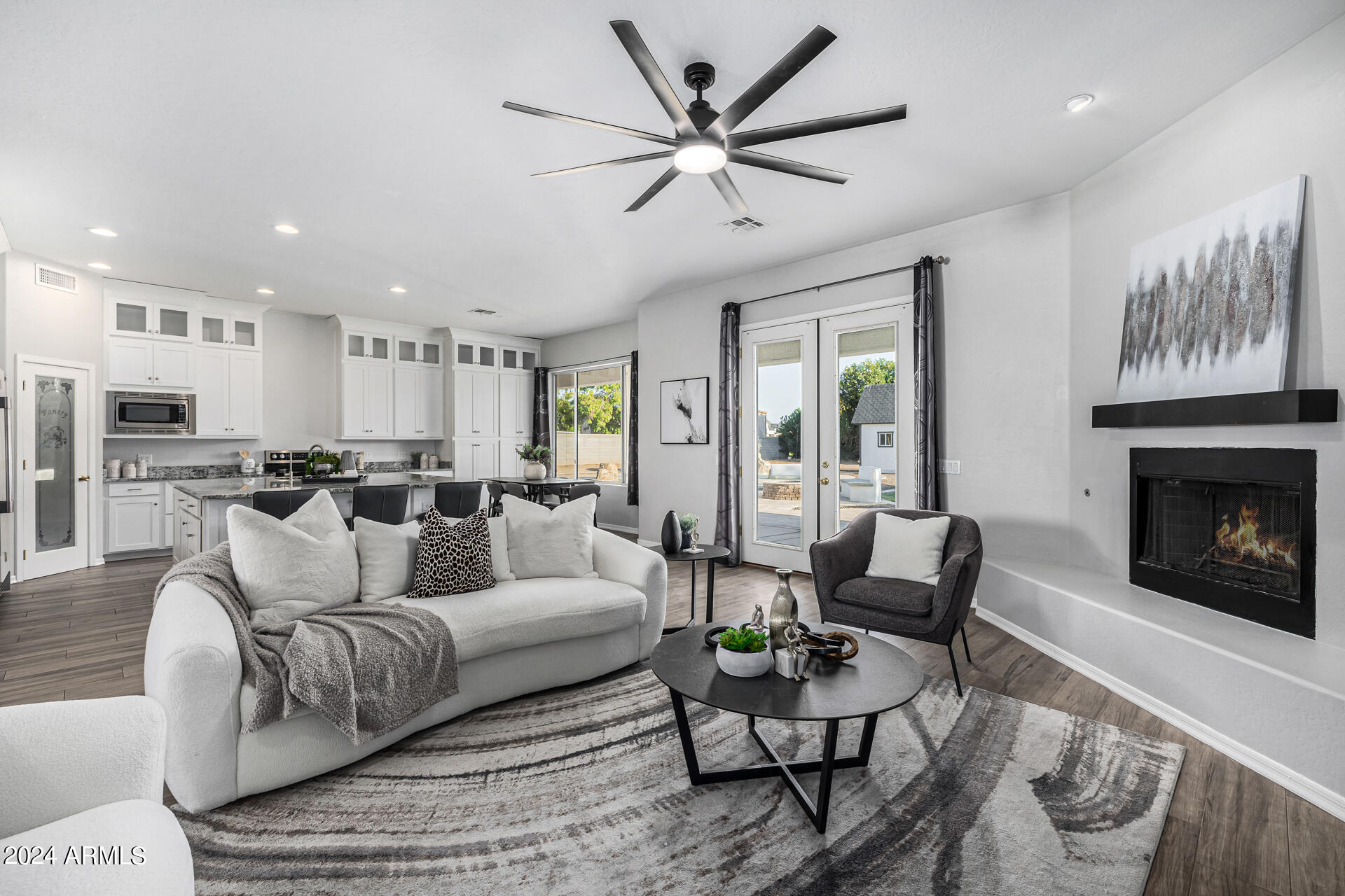 2565 E QUEEN CREEK Road