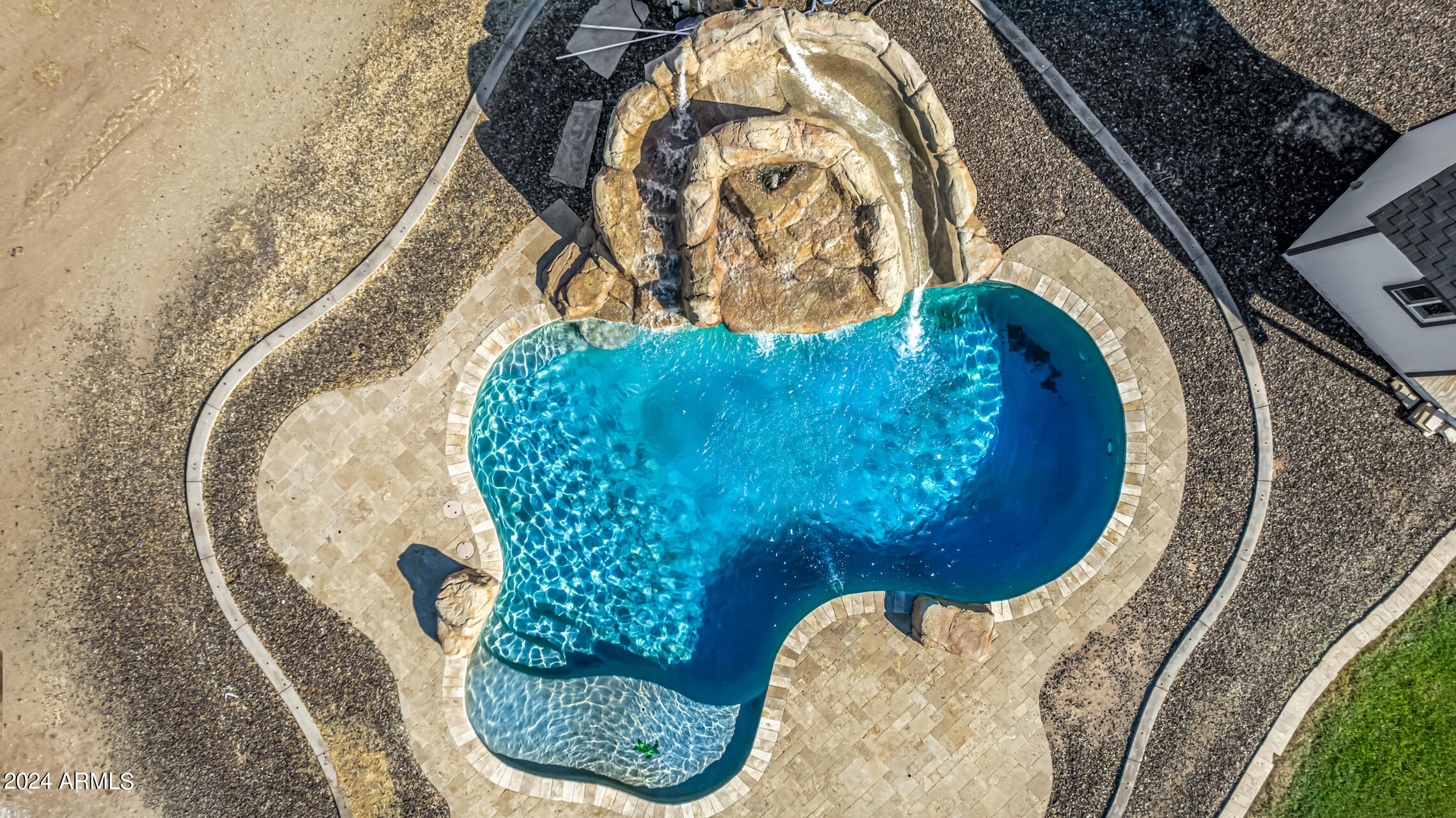2565 E QUEEN CREEK Road
