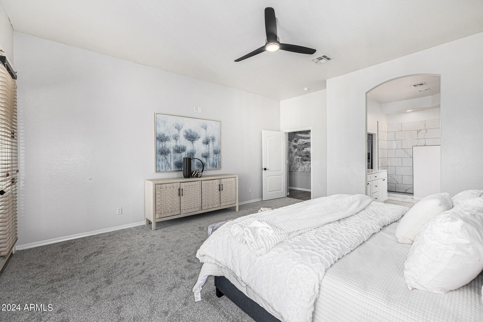 2565 E QUEEN CREEK Road
