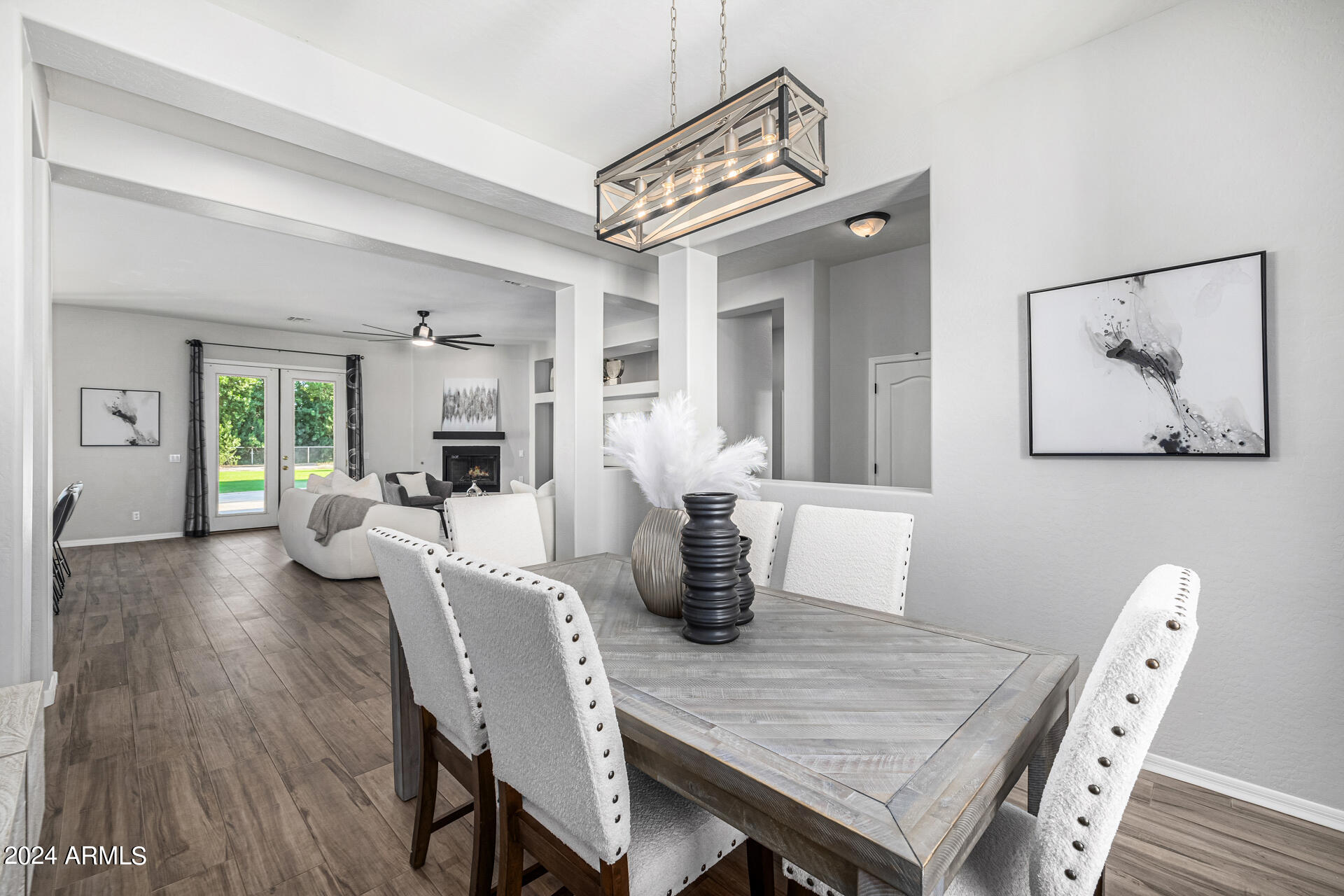 2565 E QUEEN CREEK Road