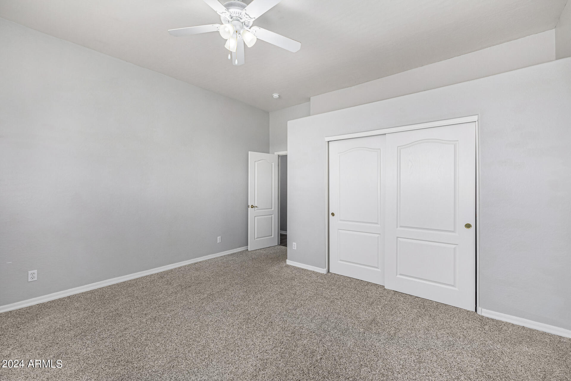 2565 E QUEEN CREEK Road