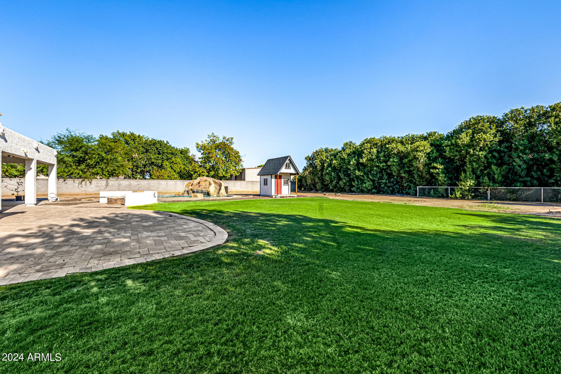 2565 E QUEEN CREEK Road