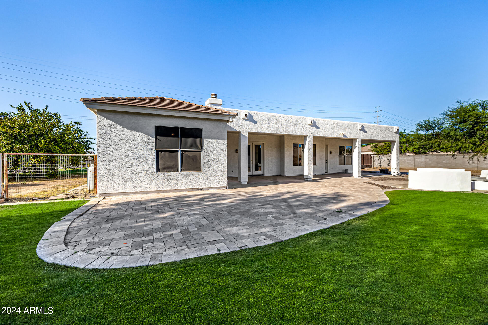 2565 E QUEEN CREEK Road
