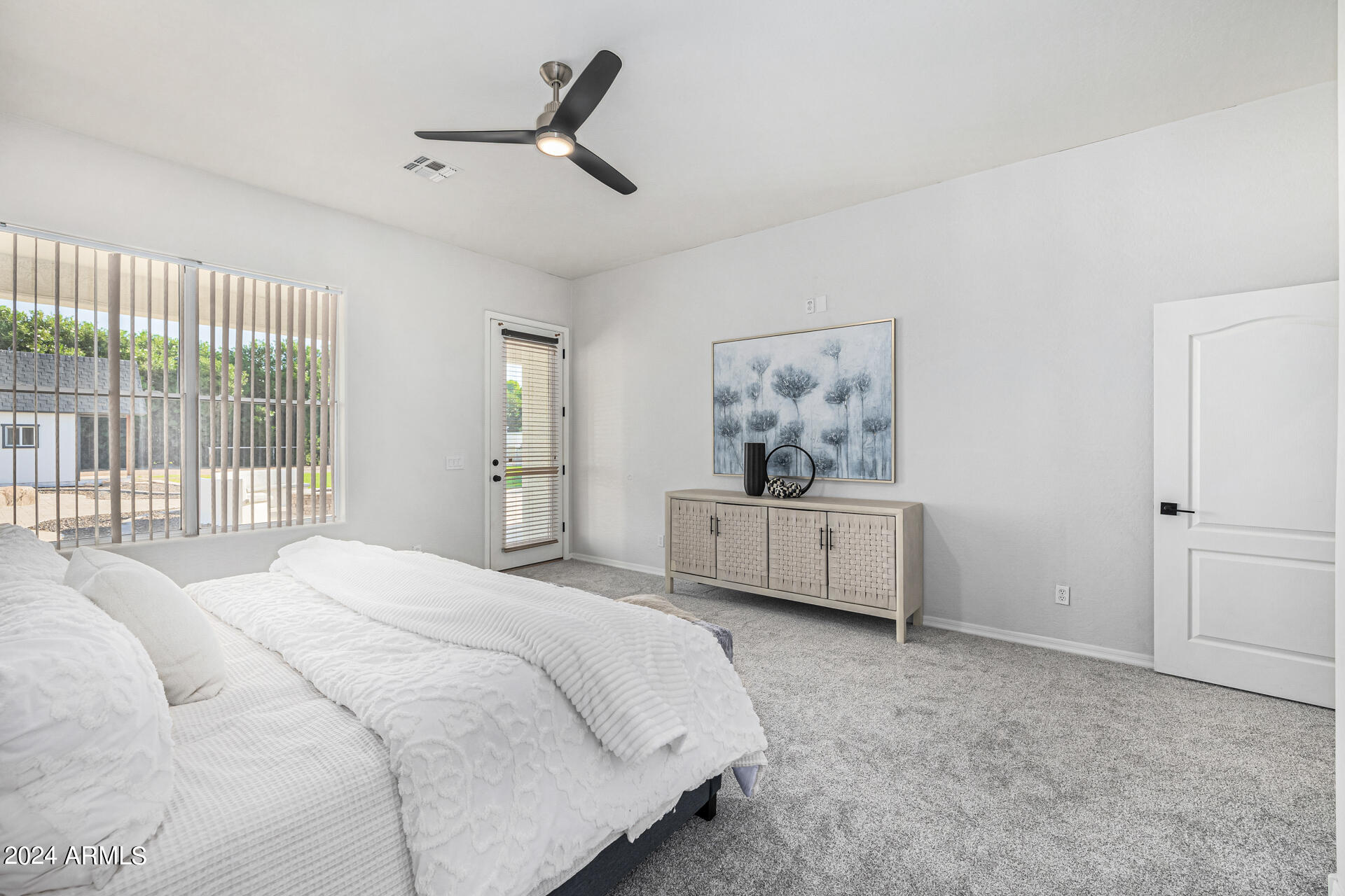 2565 E QUEEN CREEK Road