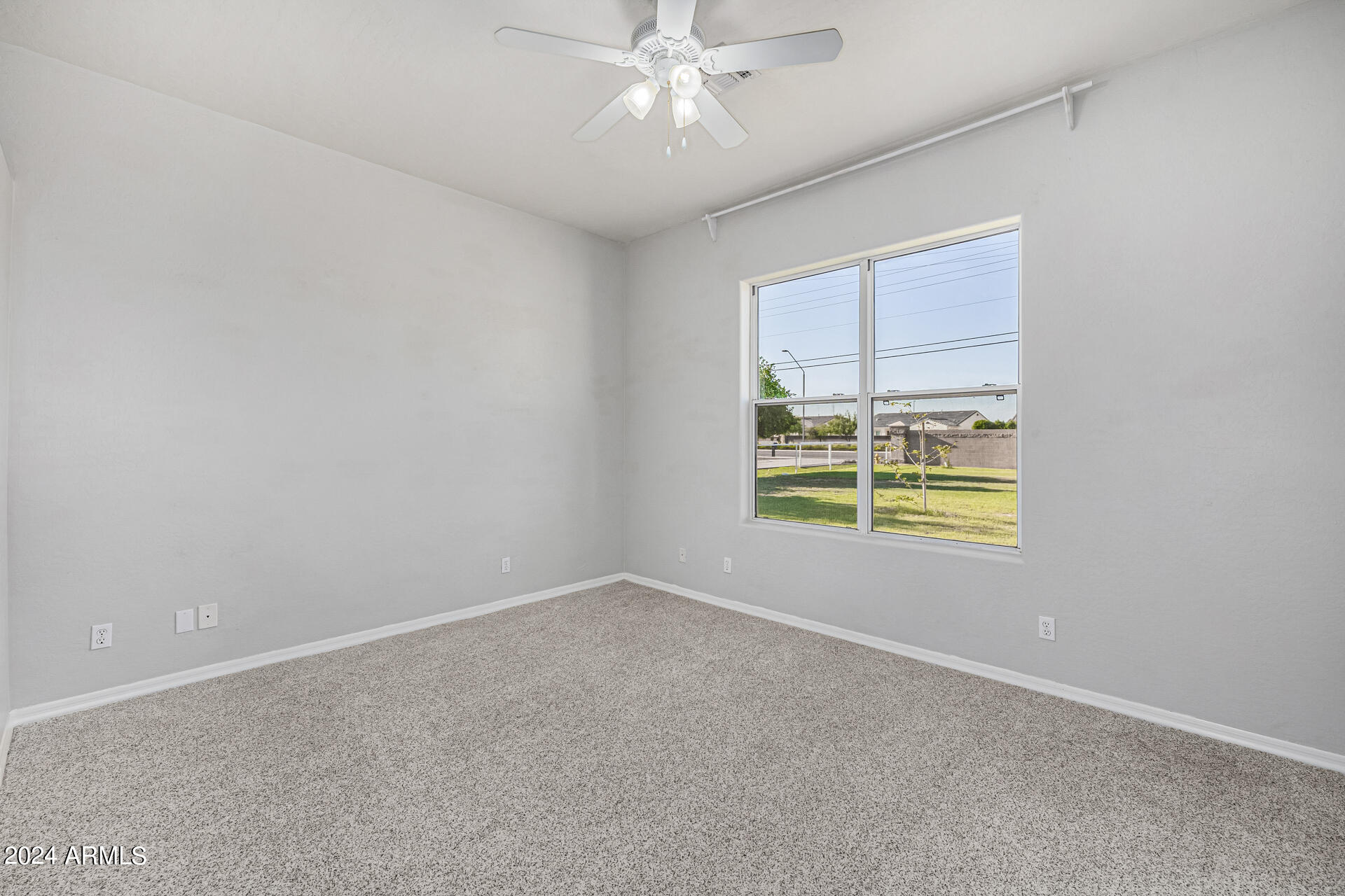 2565 E QUEEN CREEK Road