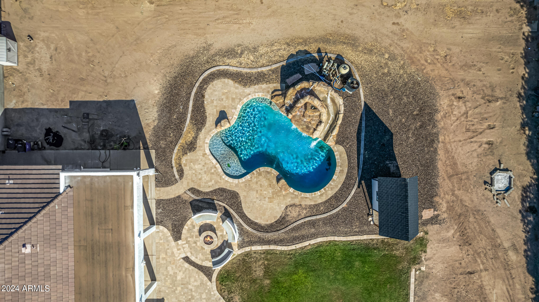 2565 E QUEEN CREEK Road