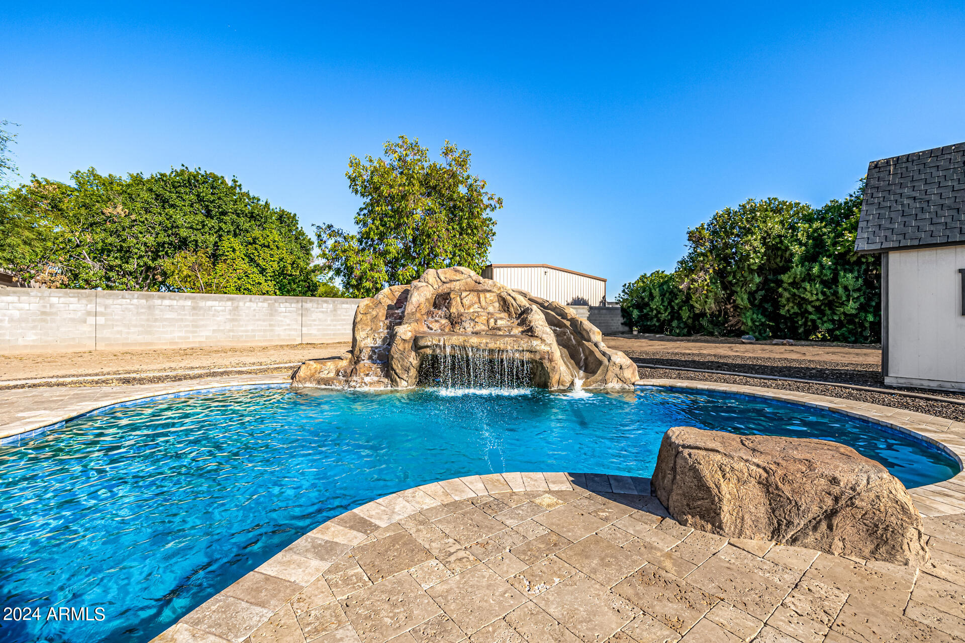 2565 E QUEEN CREEK Road