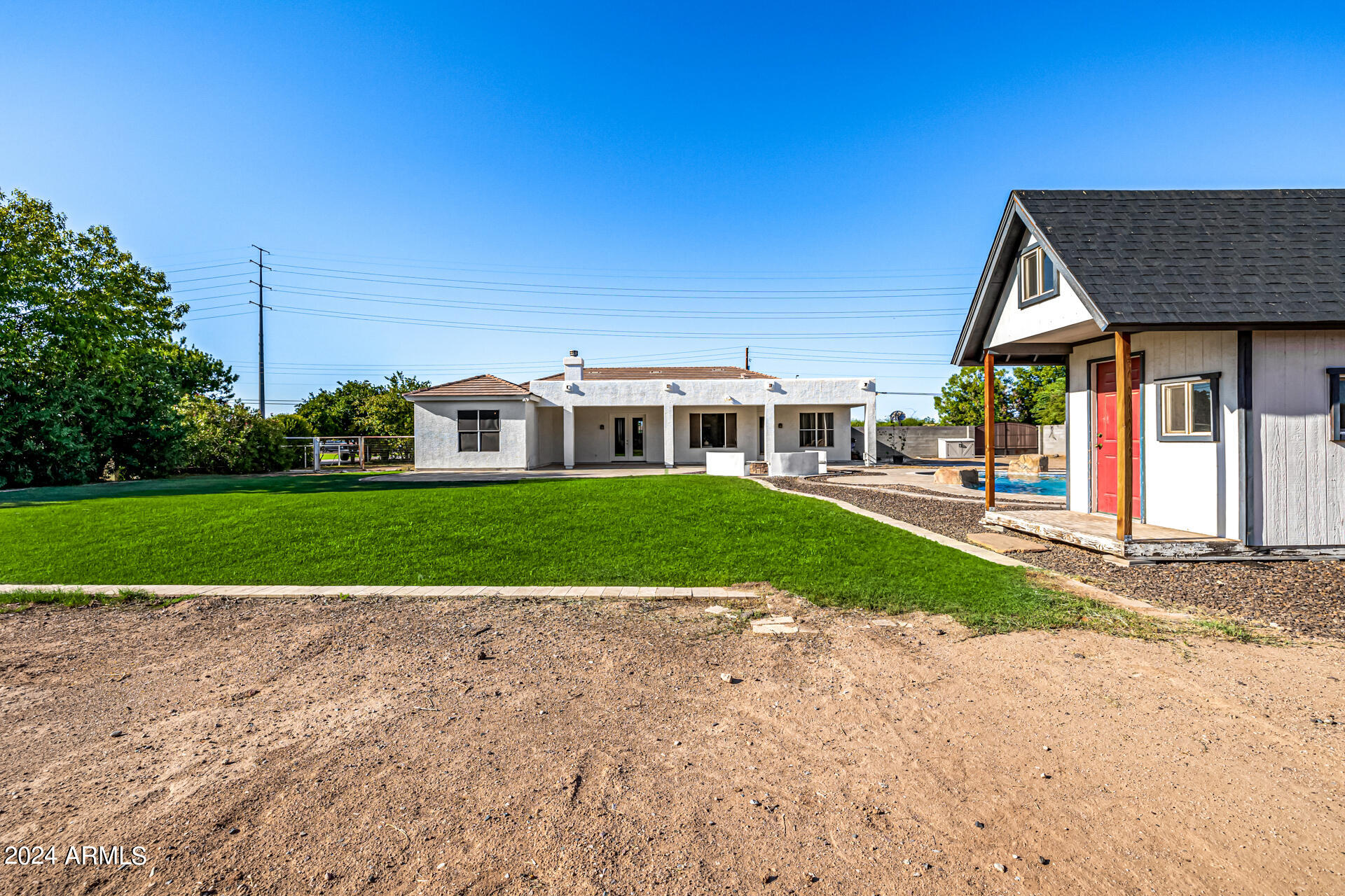 2565 E QUEEN CREEK Road