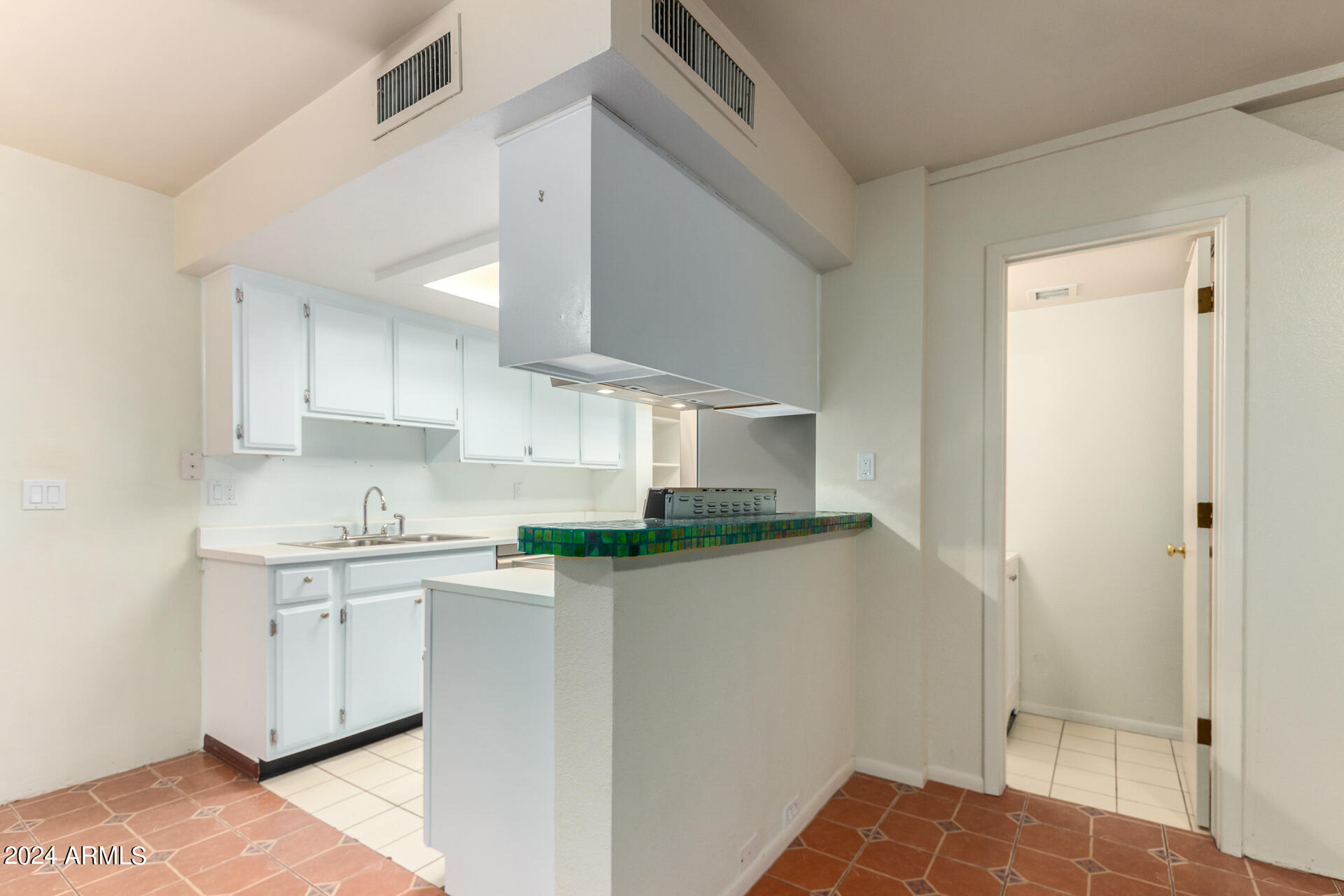 10410 N 7TH Place # 2