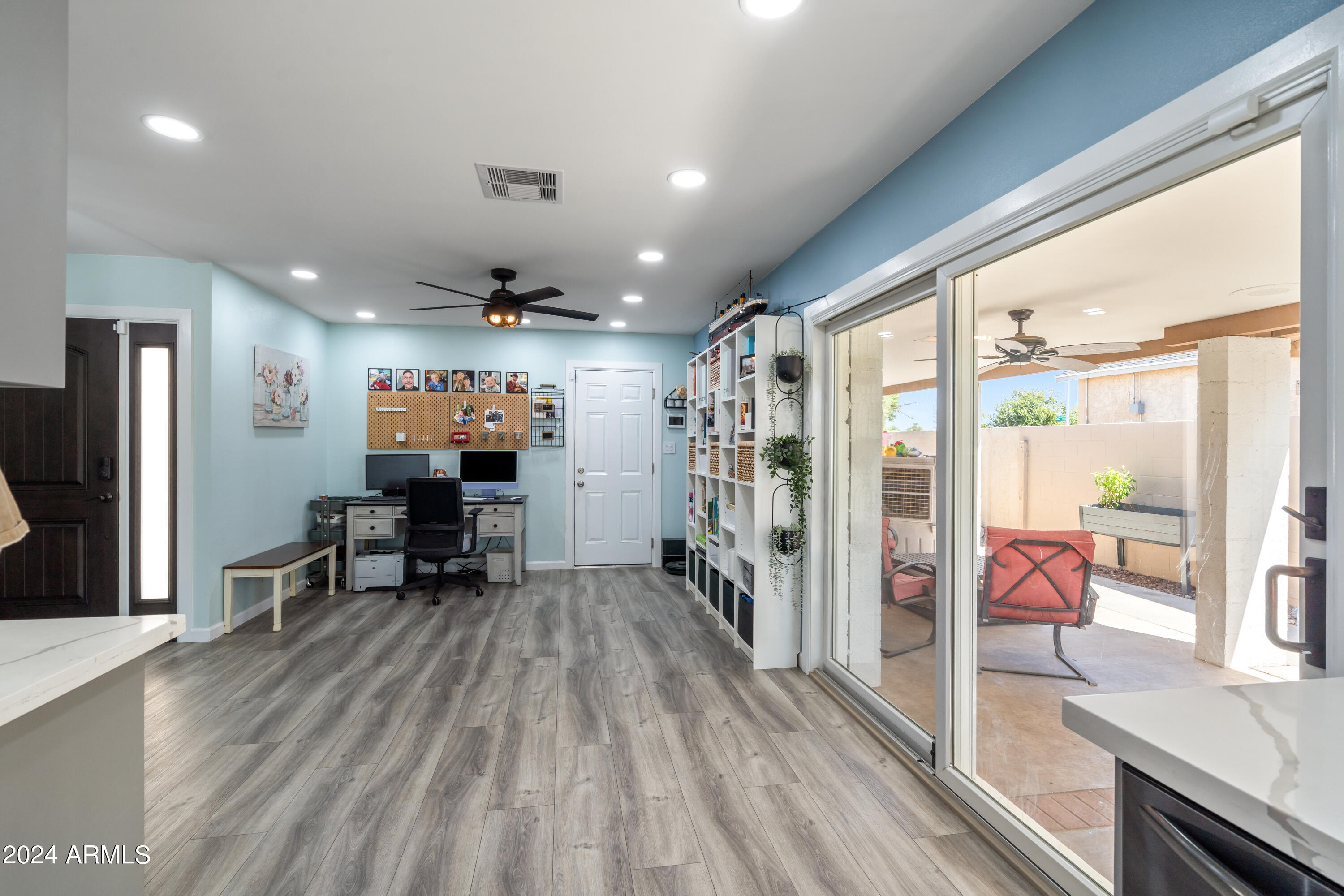 5205 W MOUNTAIN VIEW Road