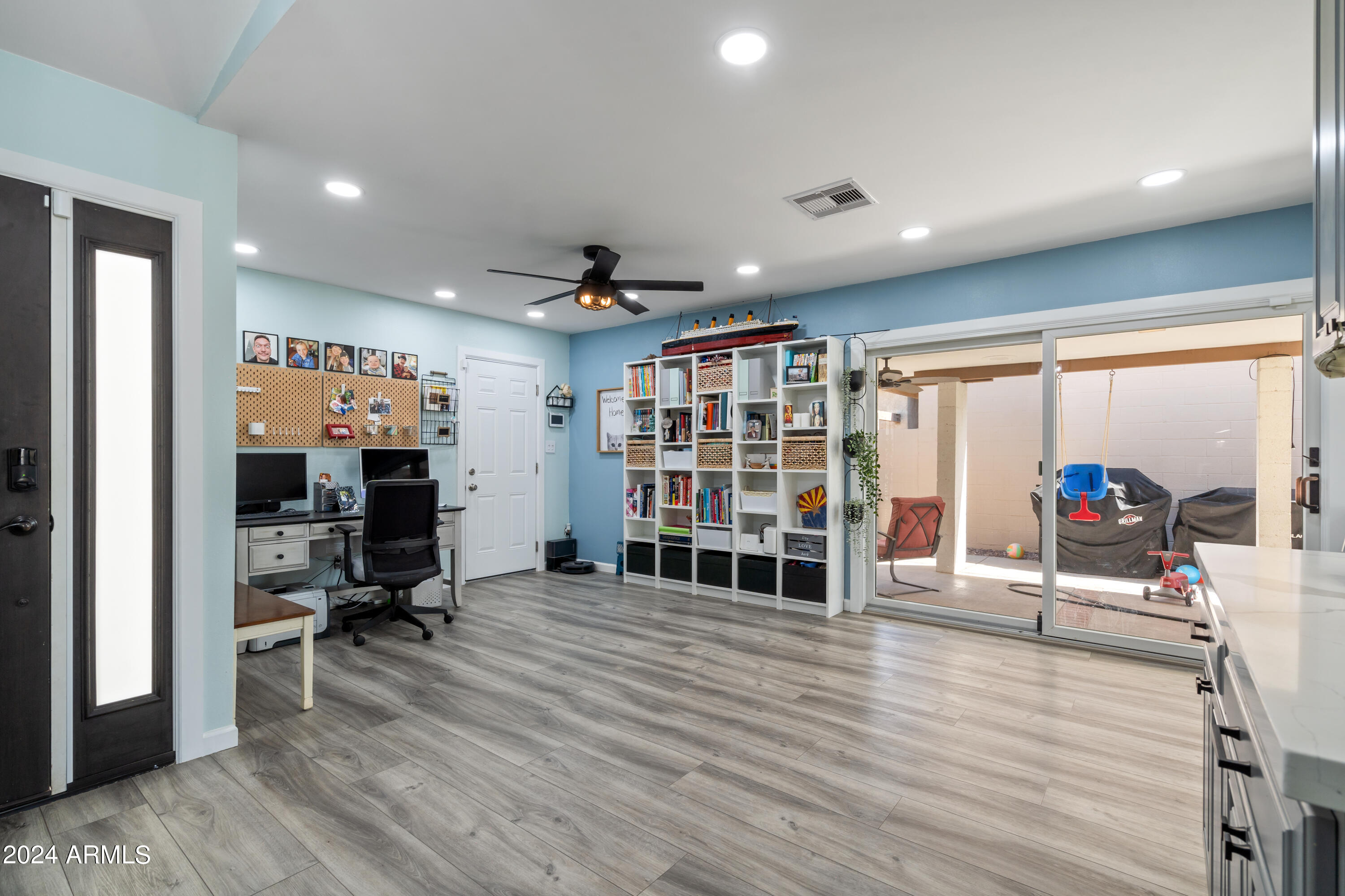5205 W MOUNTAIN VIEW Road