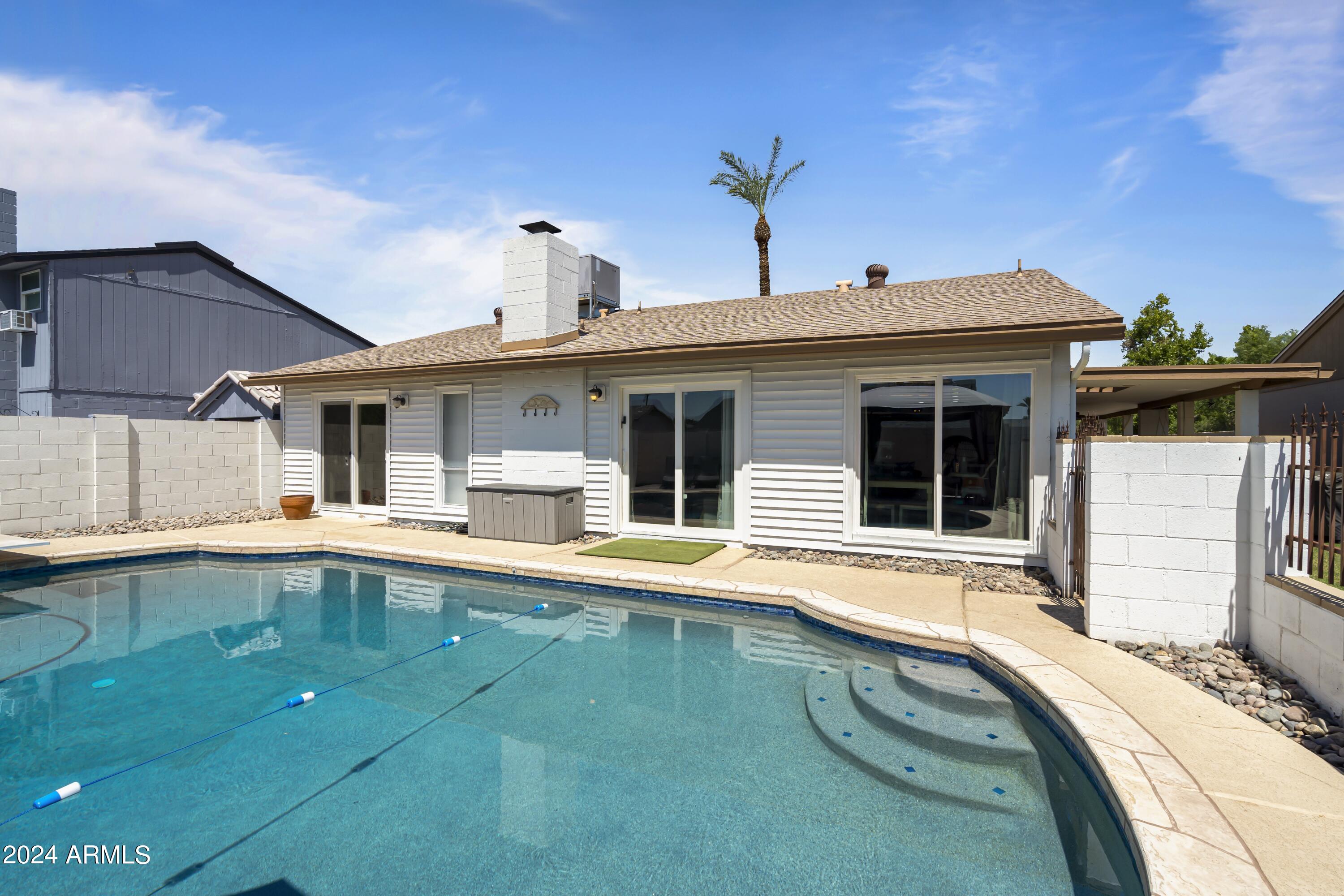 5205 W MOUNTAIN VIEW Road