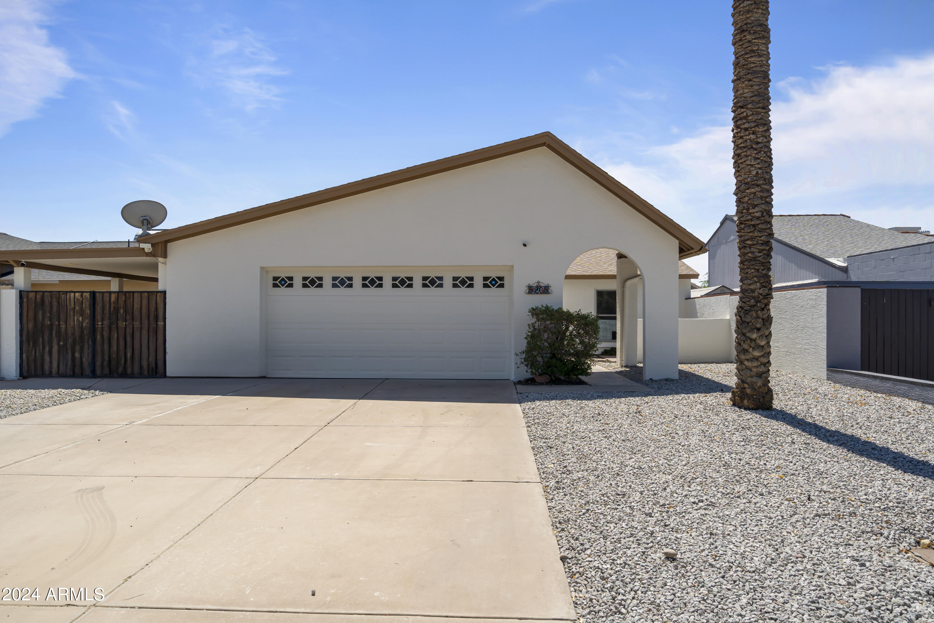 5205 W MOUNTAIN VIEW Road