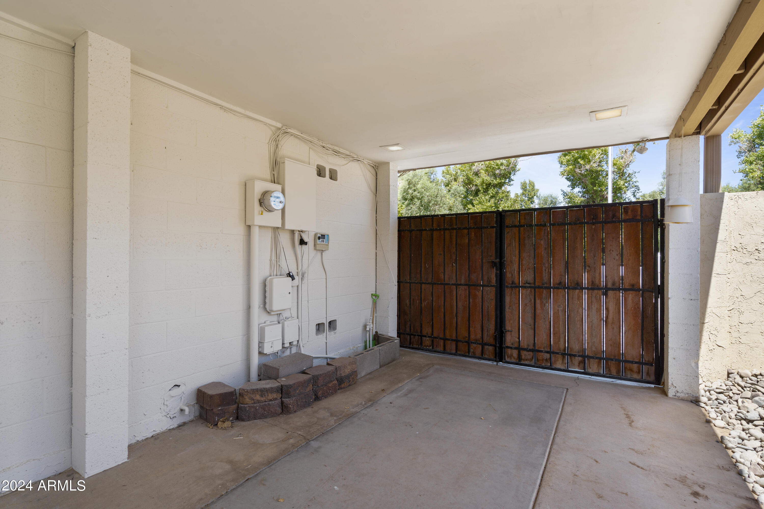 5205 W MOUNTAIN VIEW Road