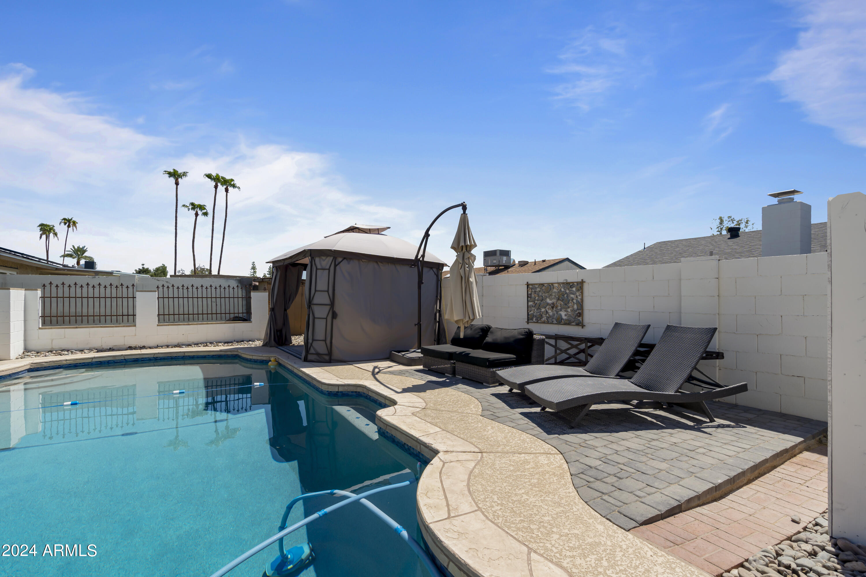 5205 W MOUNTAIN VIEW Road