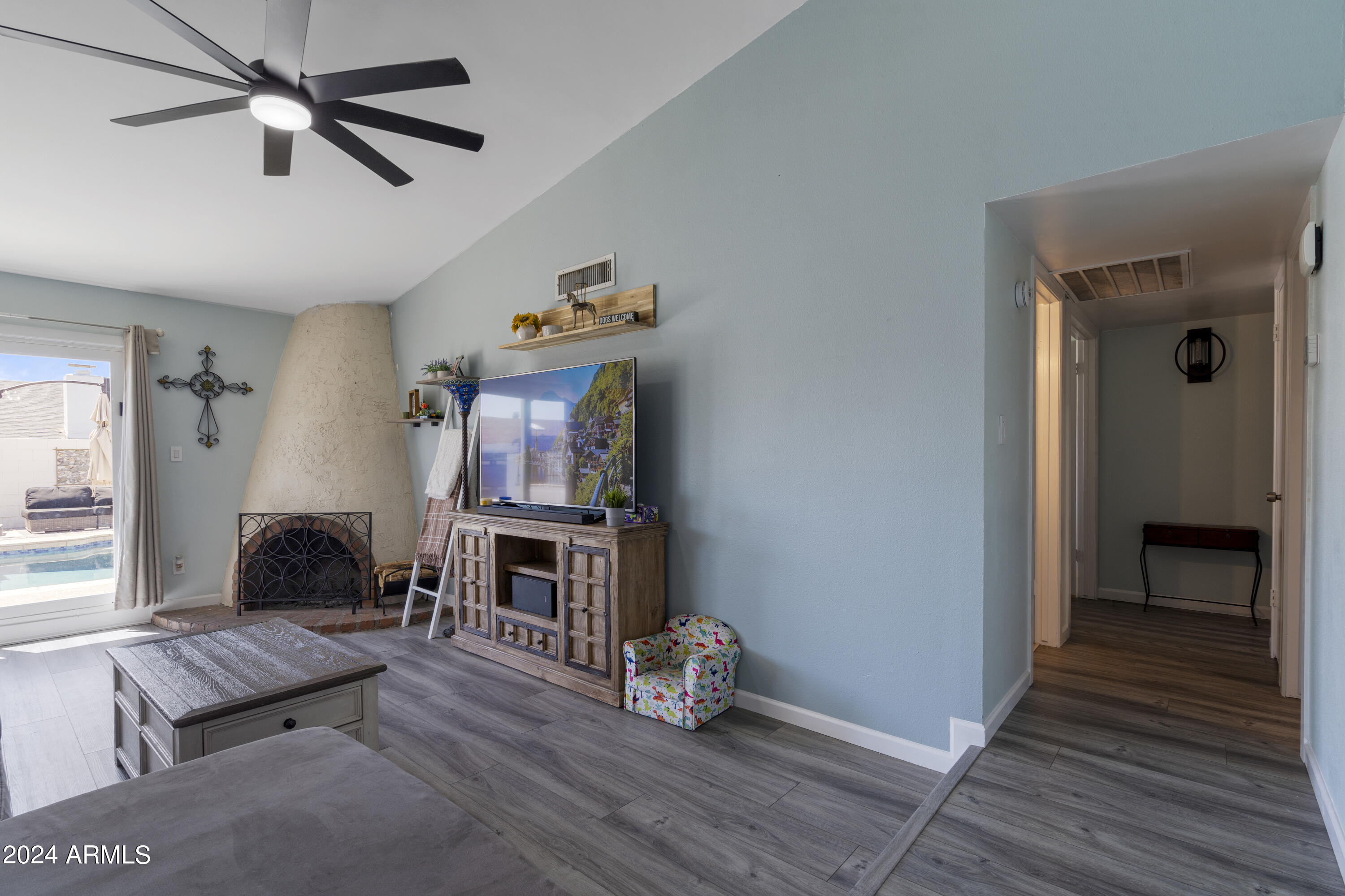 5205 W MOUNTAIN VIEW Road