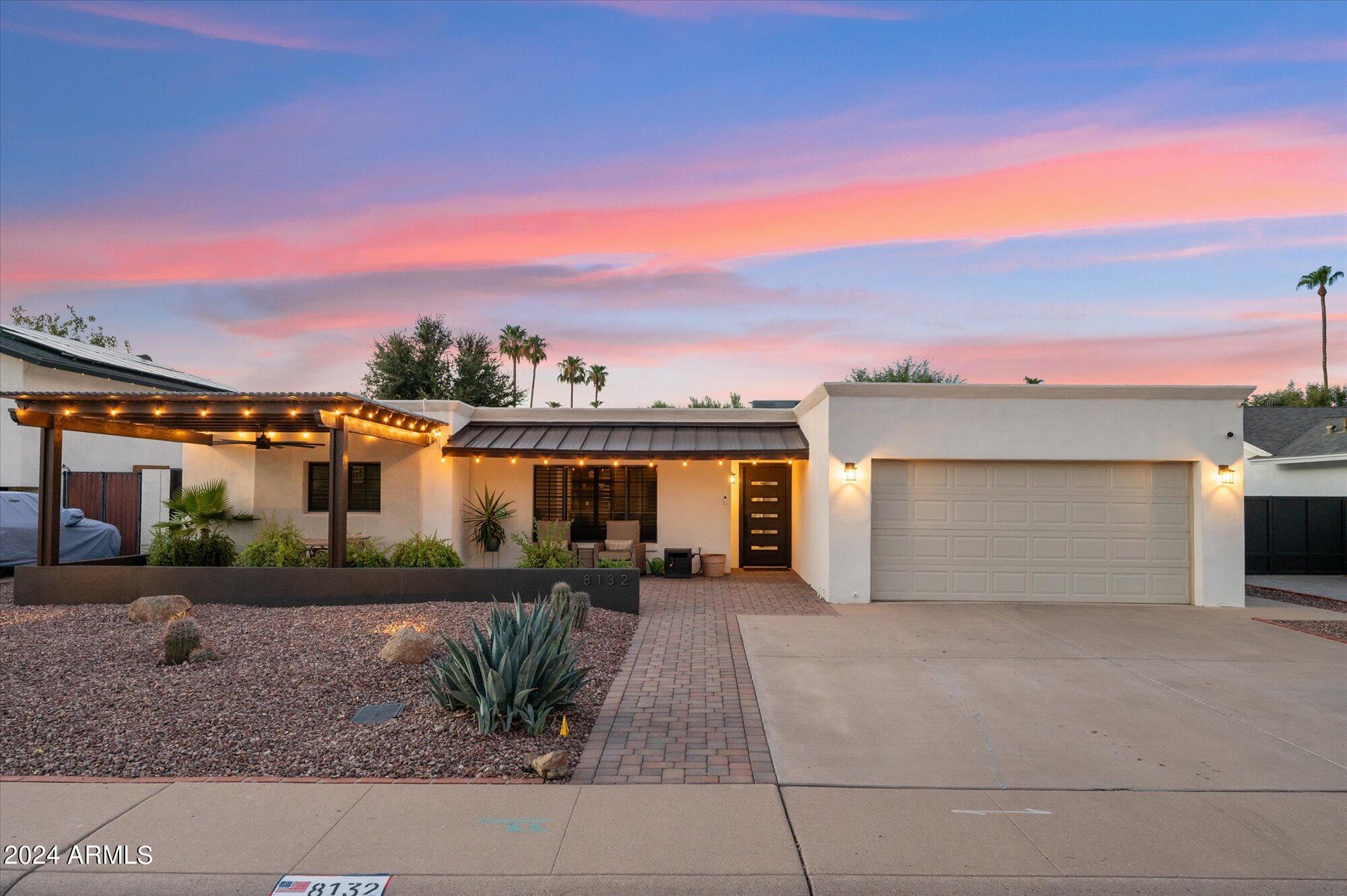 8132 E JACKRABBIT Road