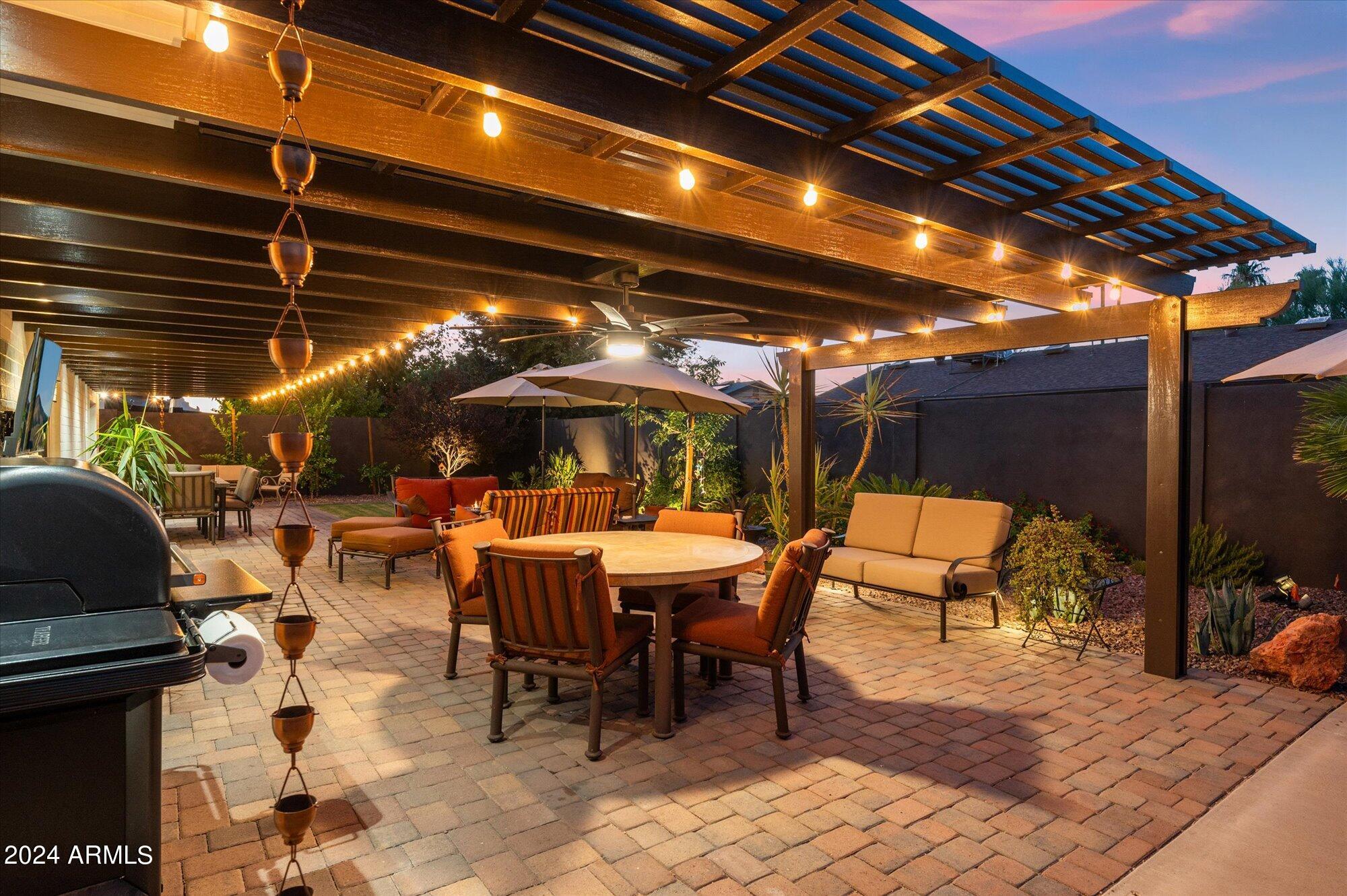 8132 E JACKRABBIT Road