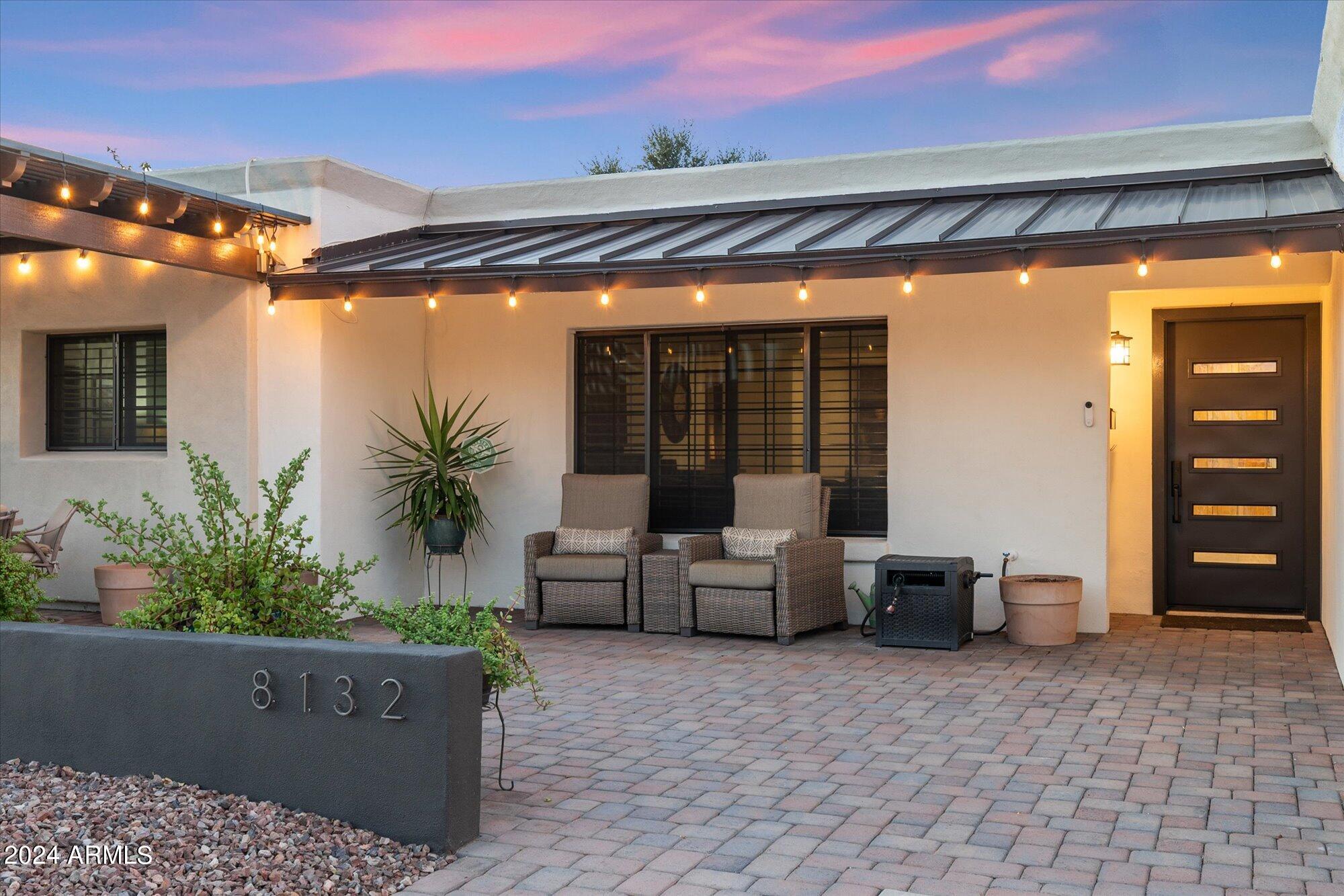 8132 E JACKRABBIT Road