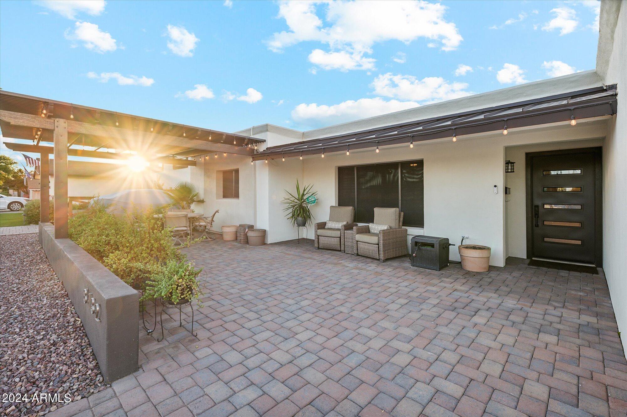 8132 E JACKRABBIT Road